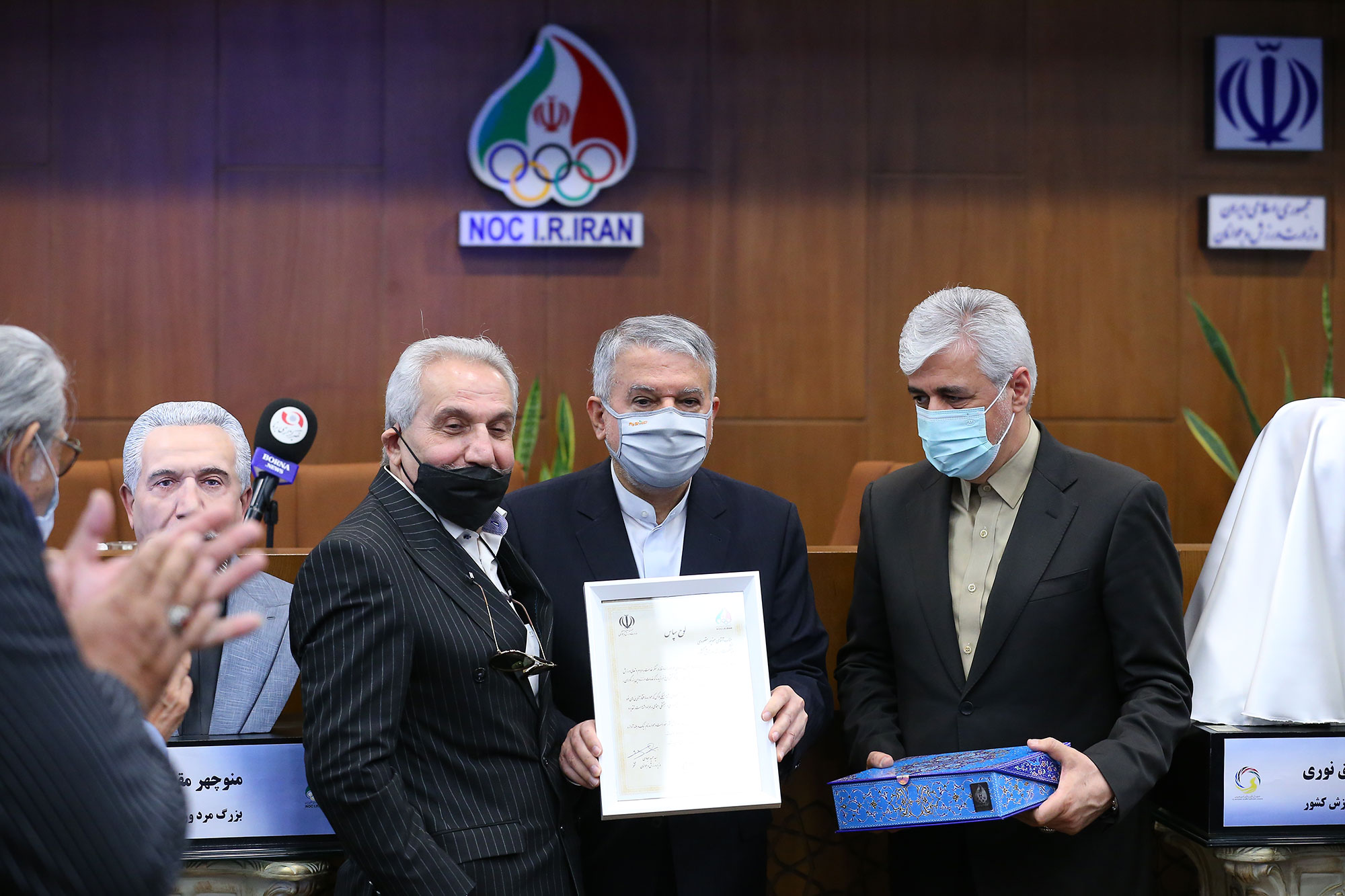 مراسم رونمایی از سردیس نام آوران بوکس کشور 35