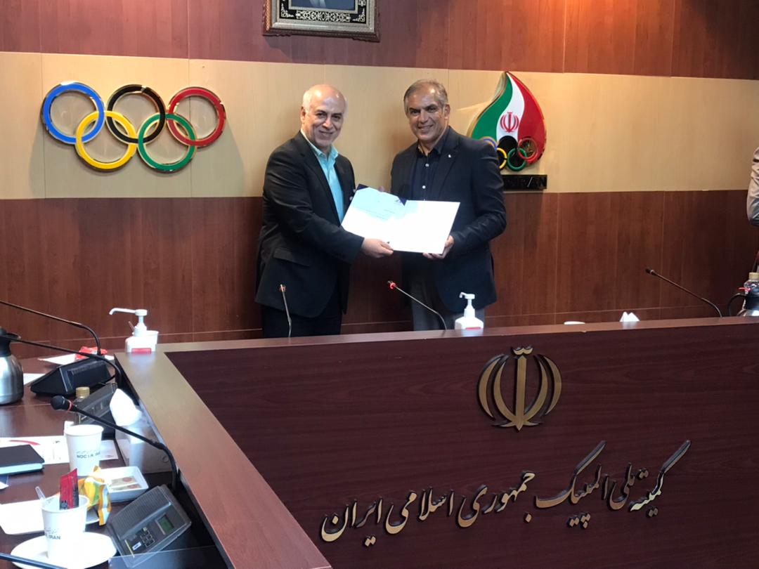 دبیر کمیسیون توسعه منابع و بازاریابی