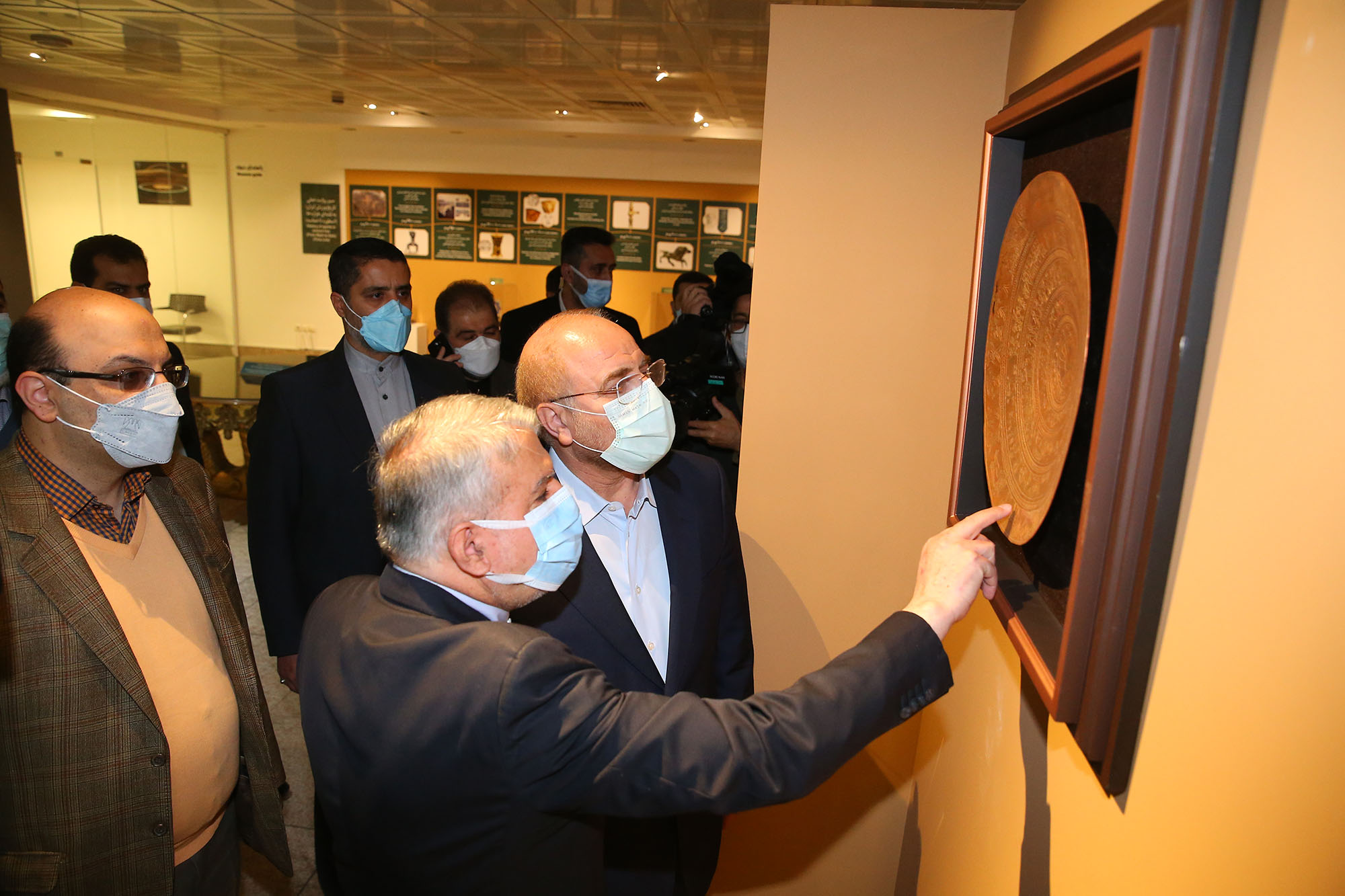 مراسم رونمایی از تندیس قهرمانان ورزش کشور با حضور رییس مجلس شورای اسلامی 8