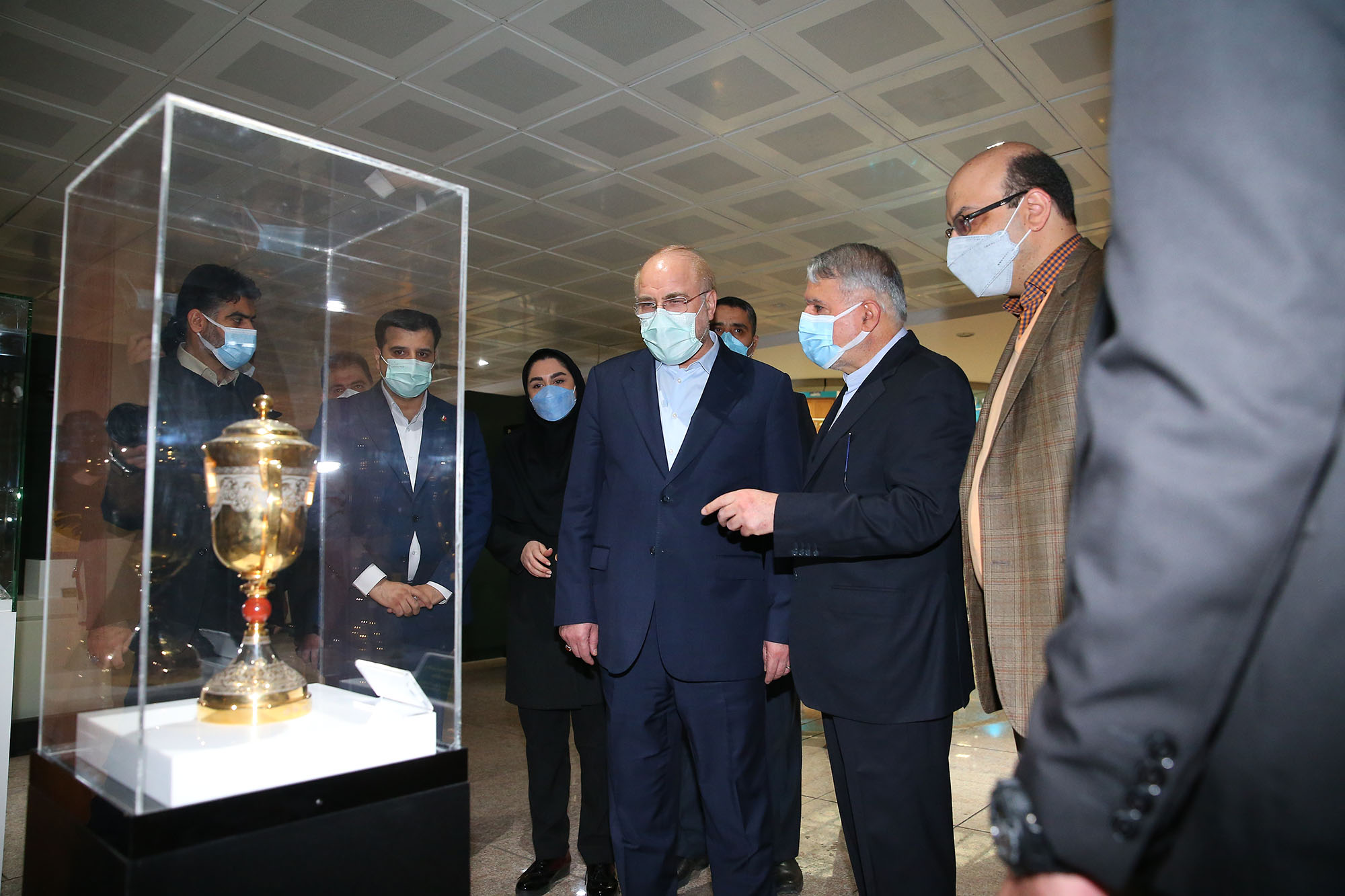 مراسم رونمایی از تندیس قهرمانان ورزش کشور با حضور رییس مجلس شورای اسلامی 17