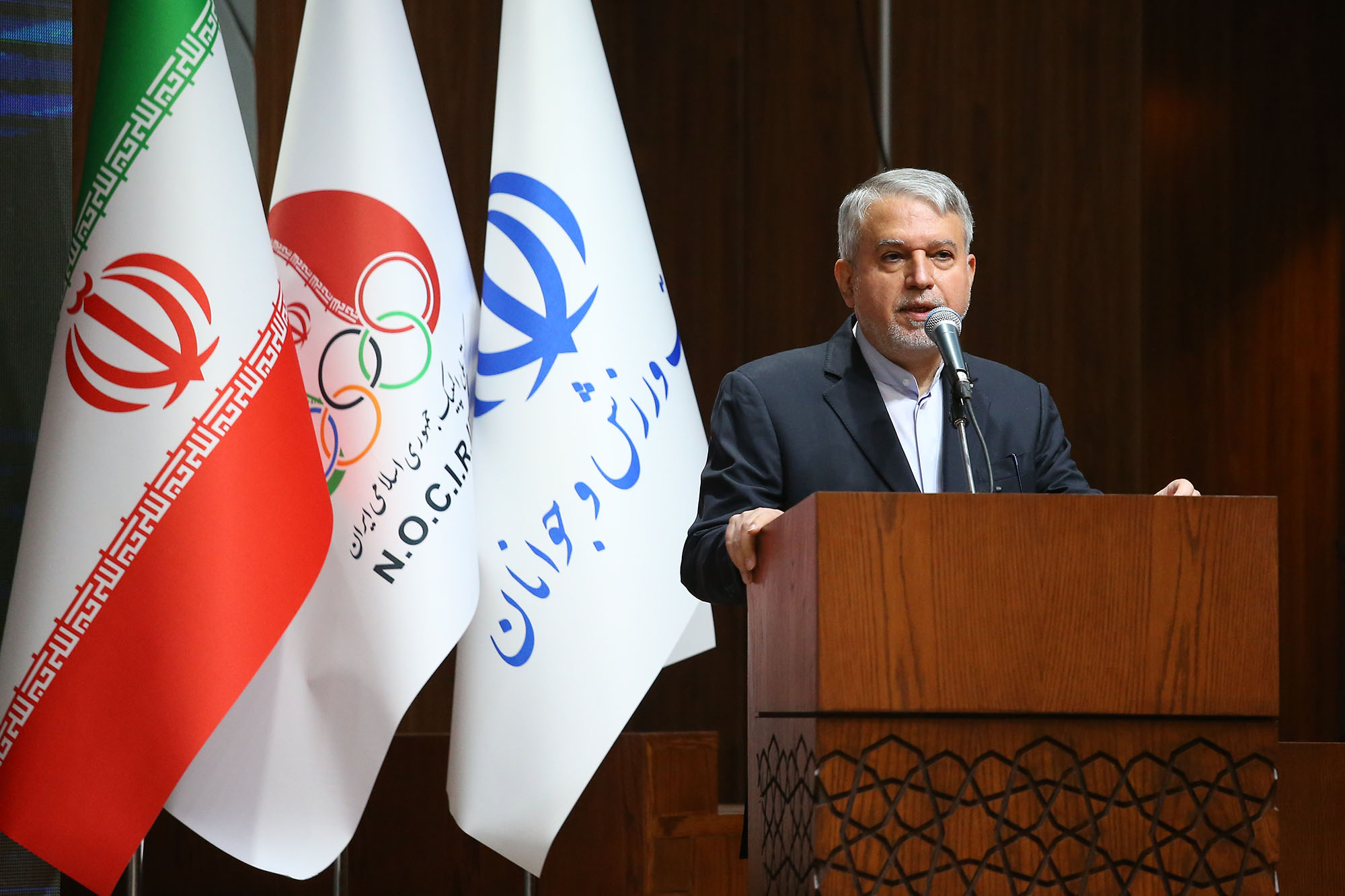 مراسم رونمایی از تندیس قهرمانان ورزش کشور با حضور رییس مجلس شورای اسلامی 23