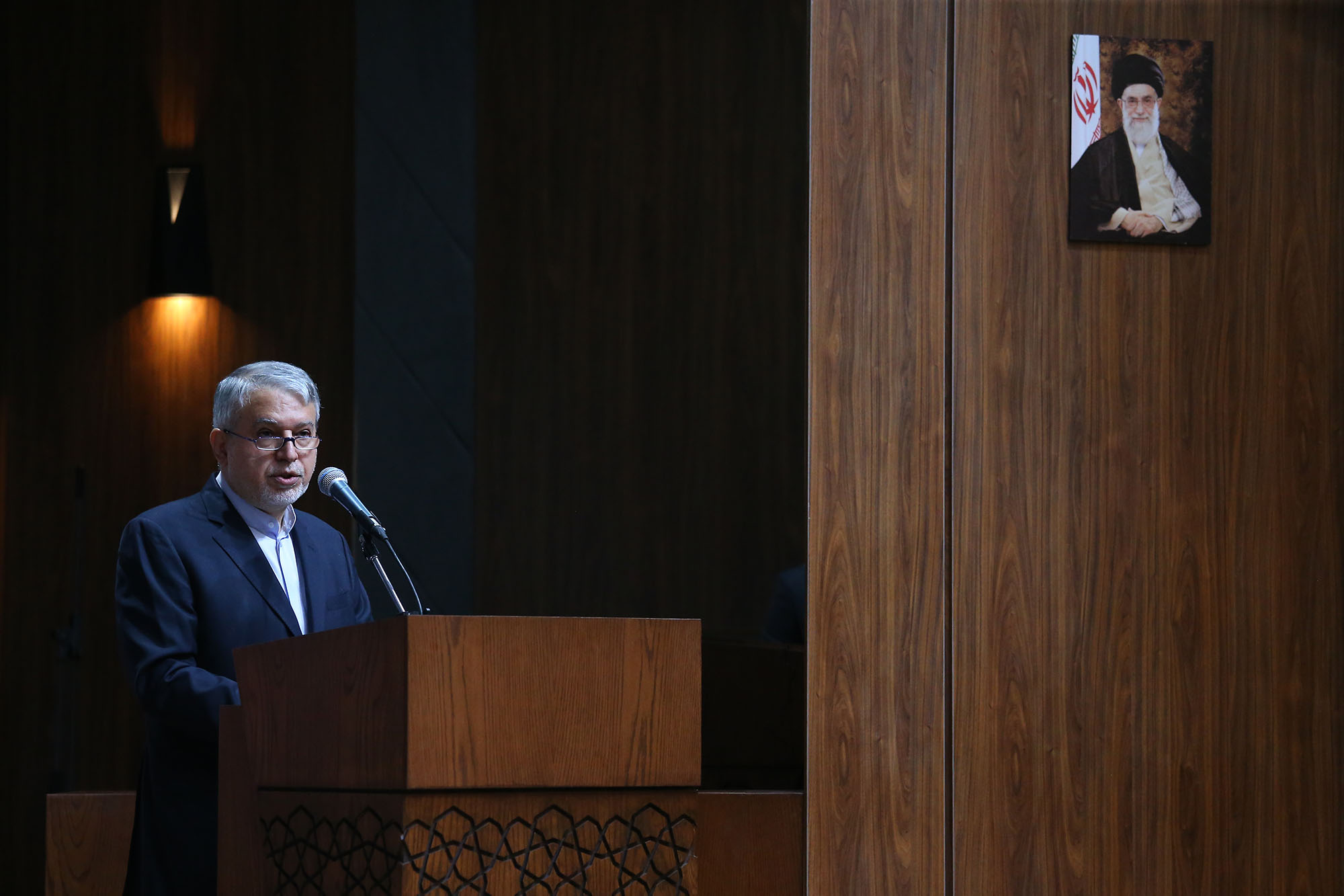 مراسم رونمایی از تندیس قهرمانان ورزش کشور با حضور رییس مجلس شورای اسلامی 25