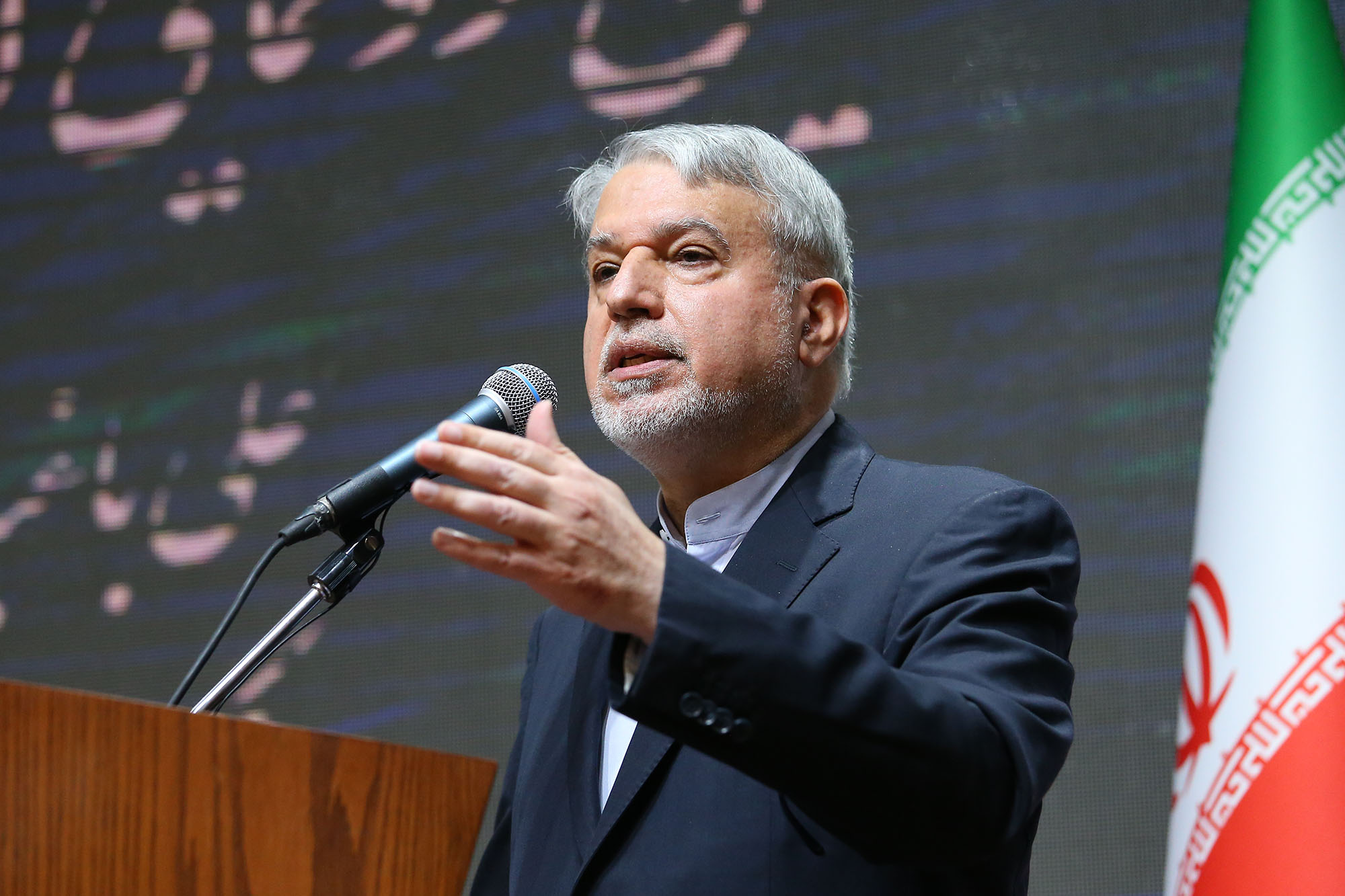 مراسم رونمایی از تندیس قهرمانان ورزش کشور با حضور رییس مجلس شورای اسلامی 30