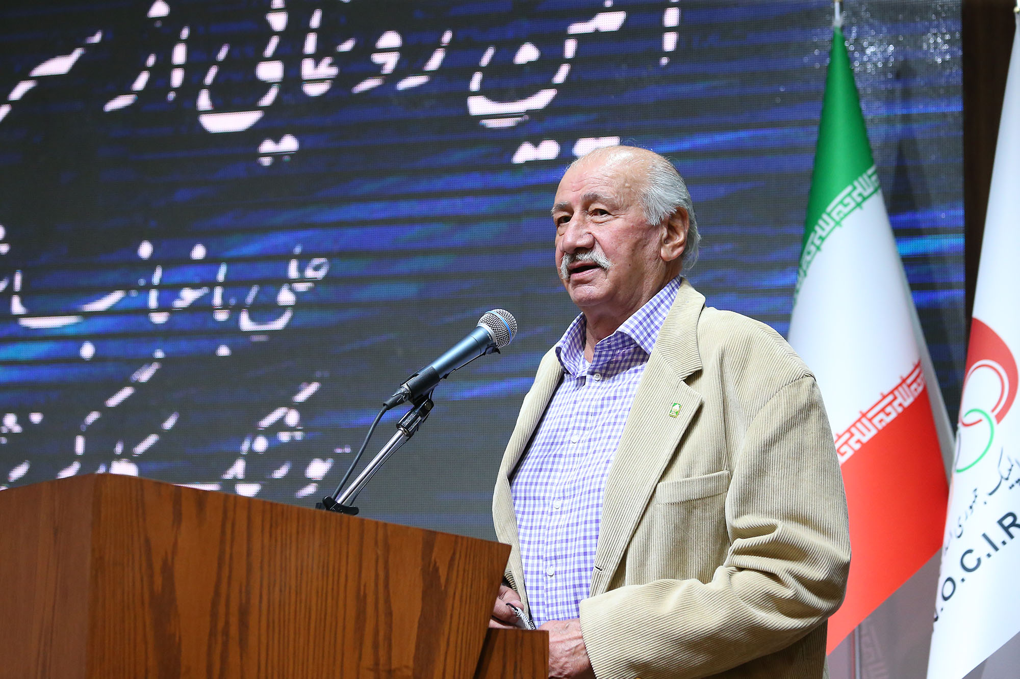 مراسم رونمایی از تندیس قهرمانان ورزش کشور با حضور رییس مجلس شورای اسلامی 35