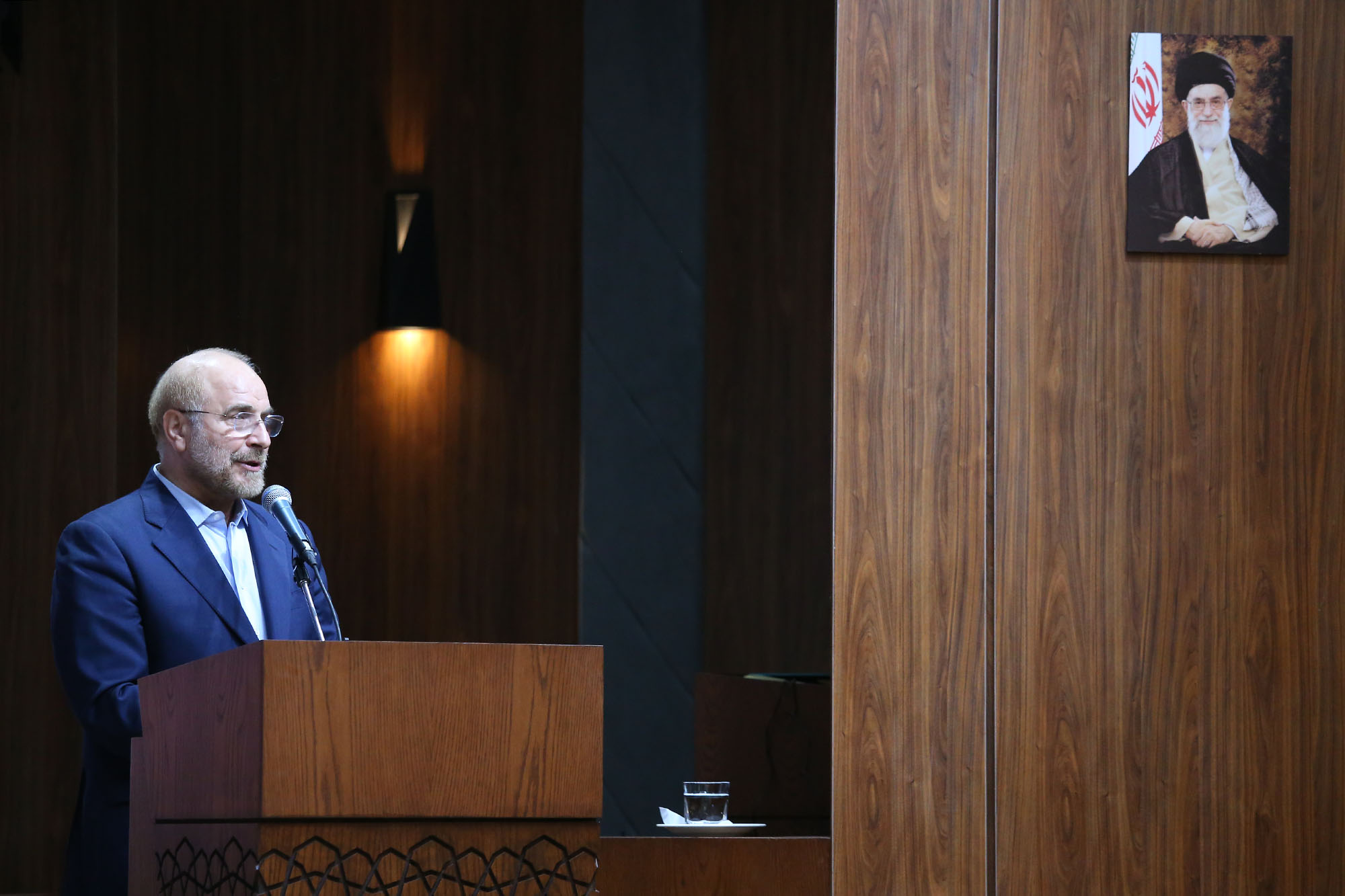 مراسم رونمایی از تندیس قهرمانان ورزش کشور با حضور رییس مجلس شورای اسلامی 42