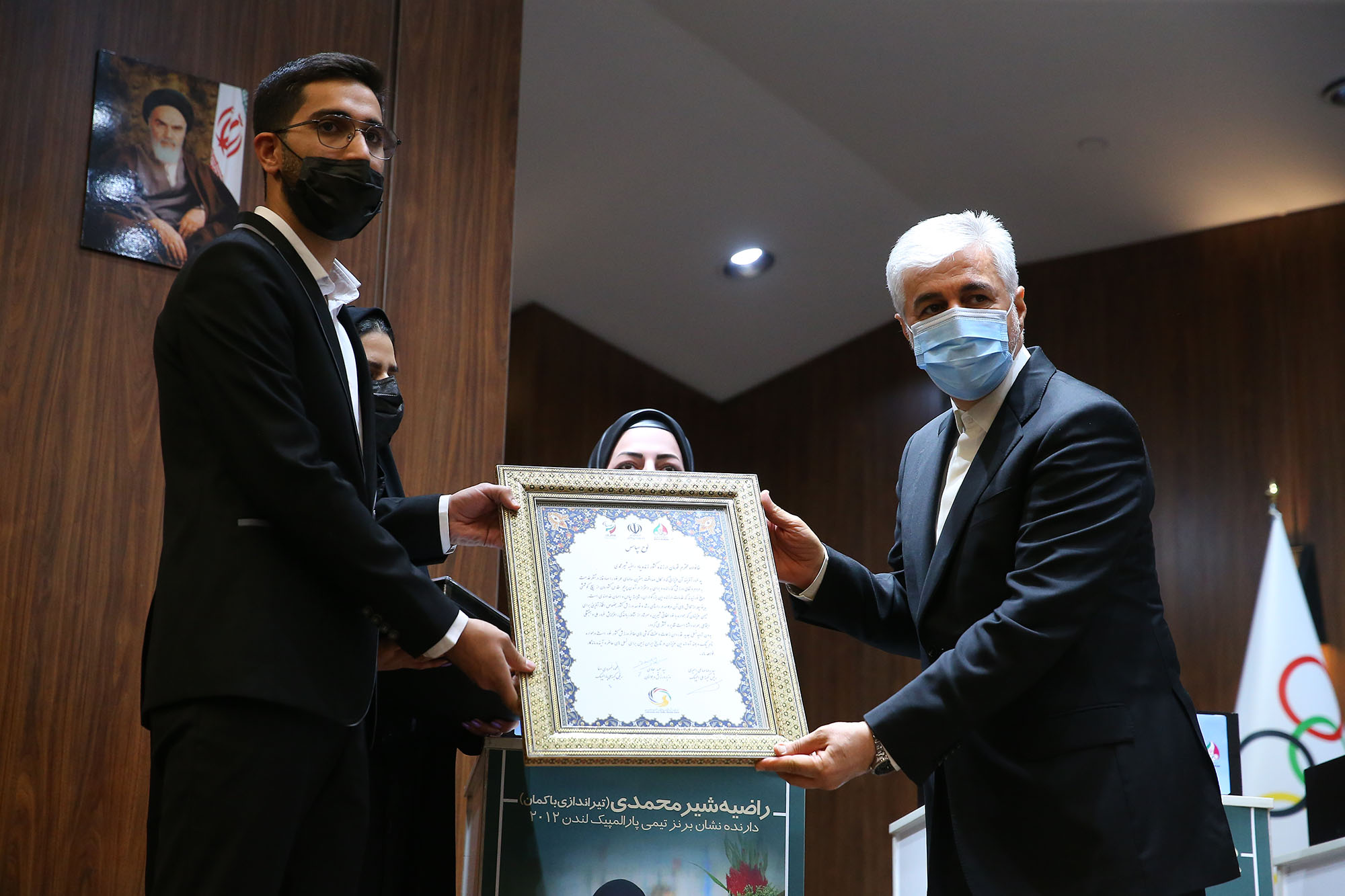 مراسم رونمایی از تندیس قهرمانان ورزش کشور با حضور رییس مجلس شورای اسلامی 61