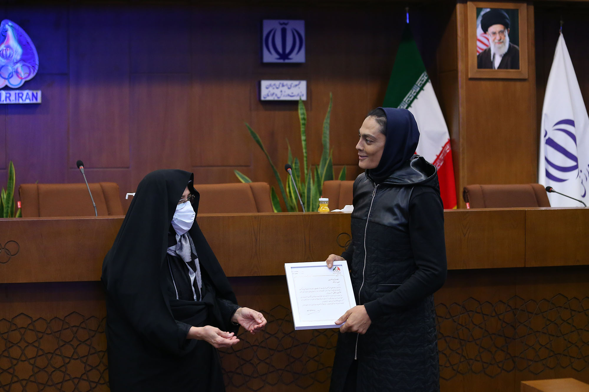 نخستین نشست کمیسیون ورزشکاران کمیته ملی المپیک 38