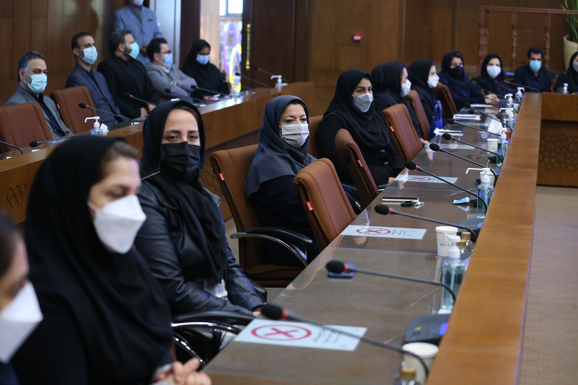 نشست صمیمی ریاست کمیته المپیک با پرسنل کمیته 11