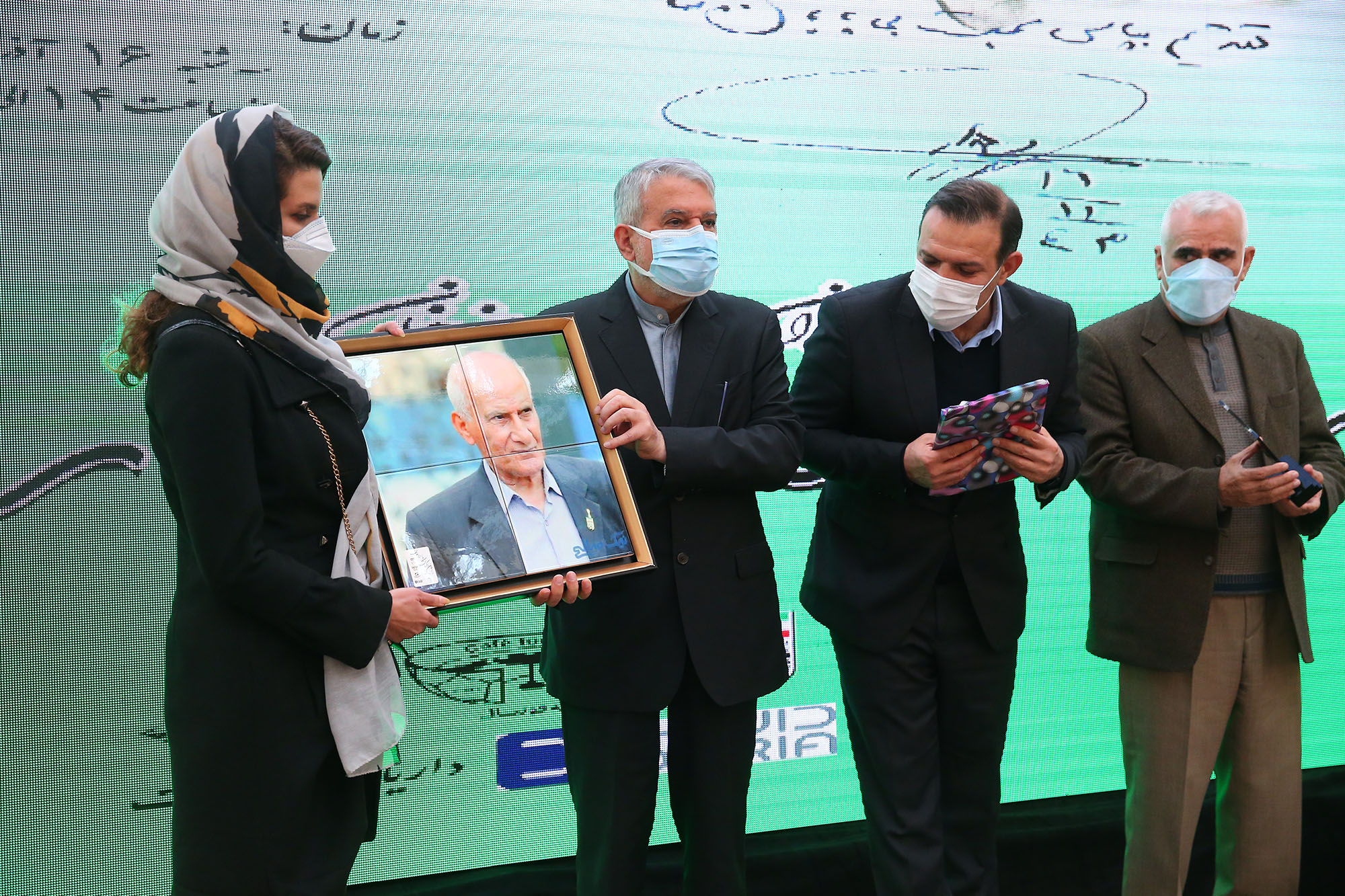 مراسم بزرگداشت پرویز دهداری 12