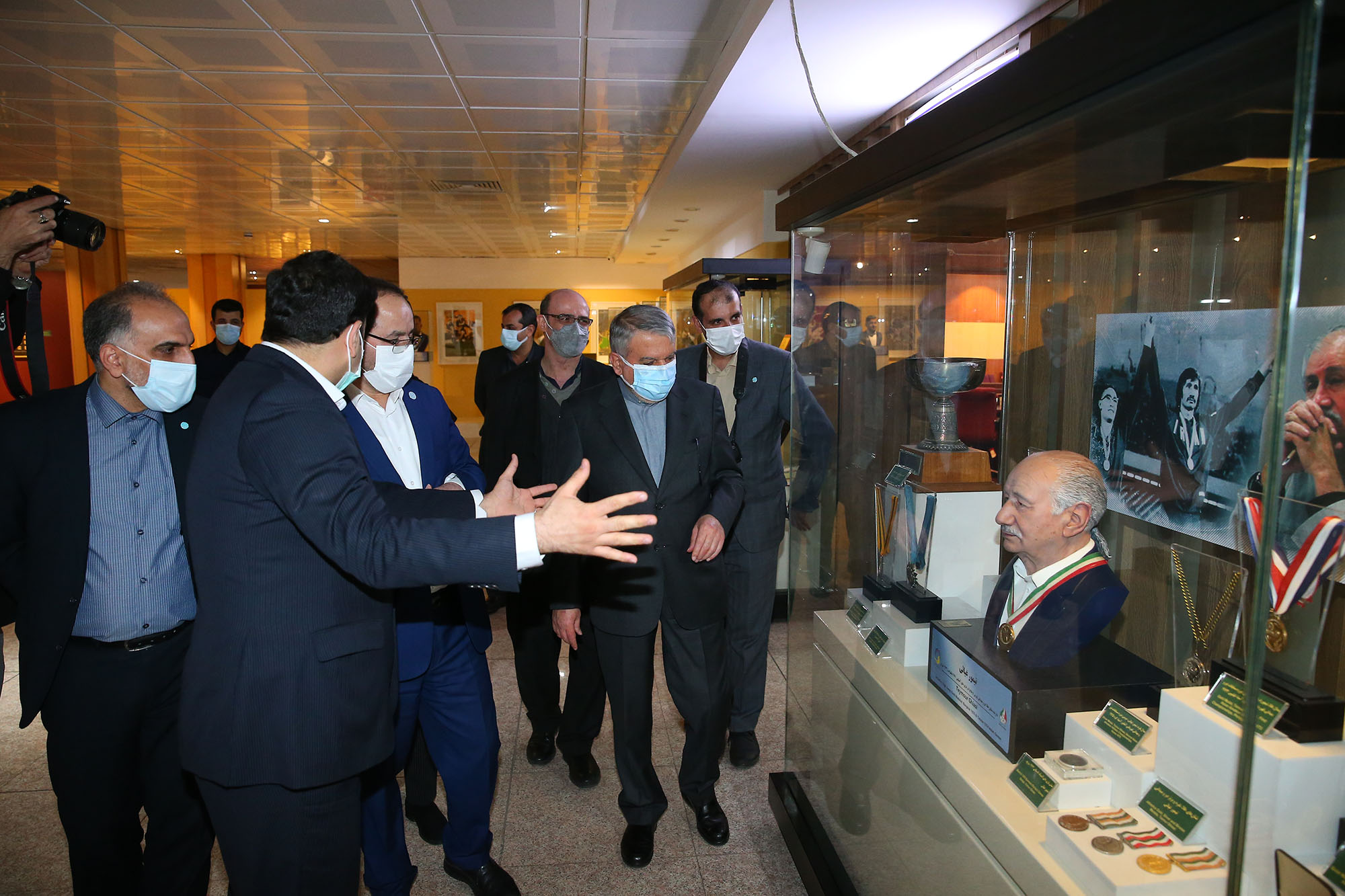 بازدید ریاست دانشگاه تهران از موزه ملی ورزش 9