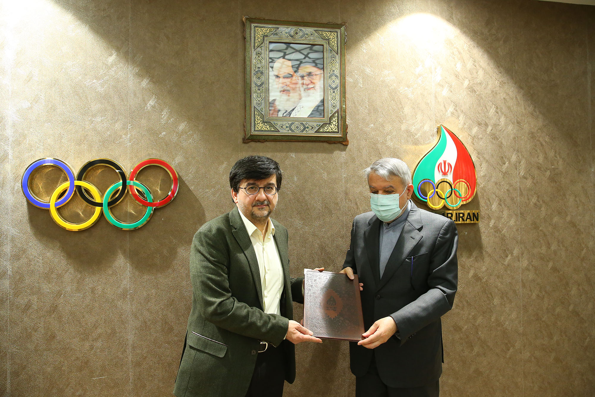 جلسه جشنواره فیلم های ورزشی 7