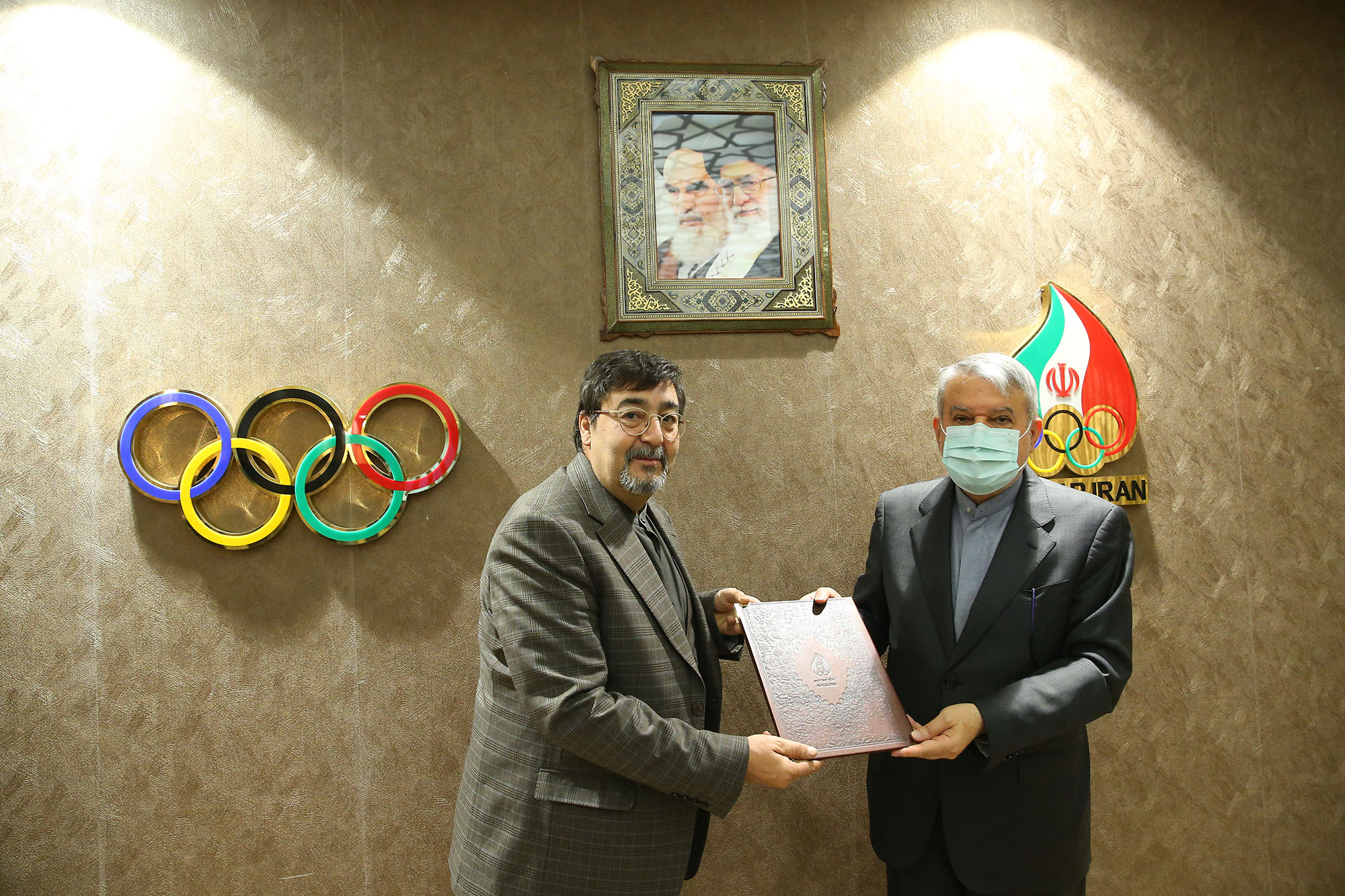 جلسه جشنواره فیلم های ورزشی 9