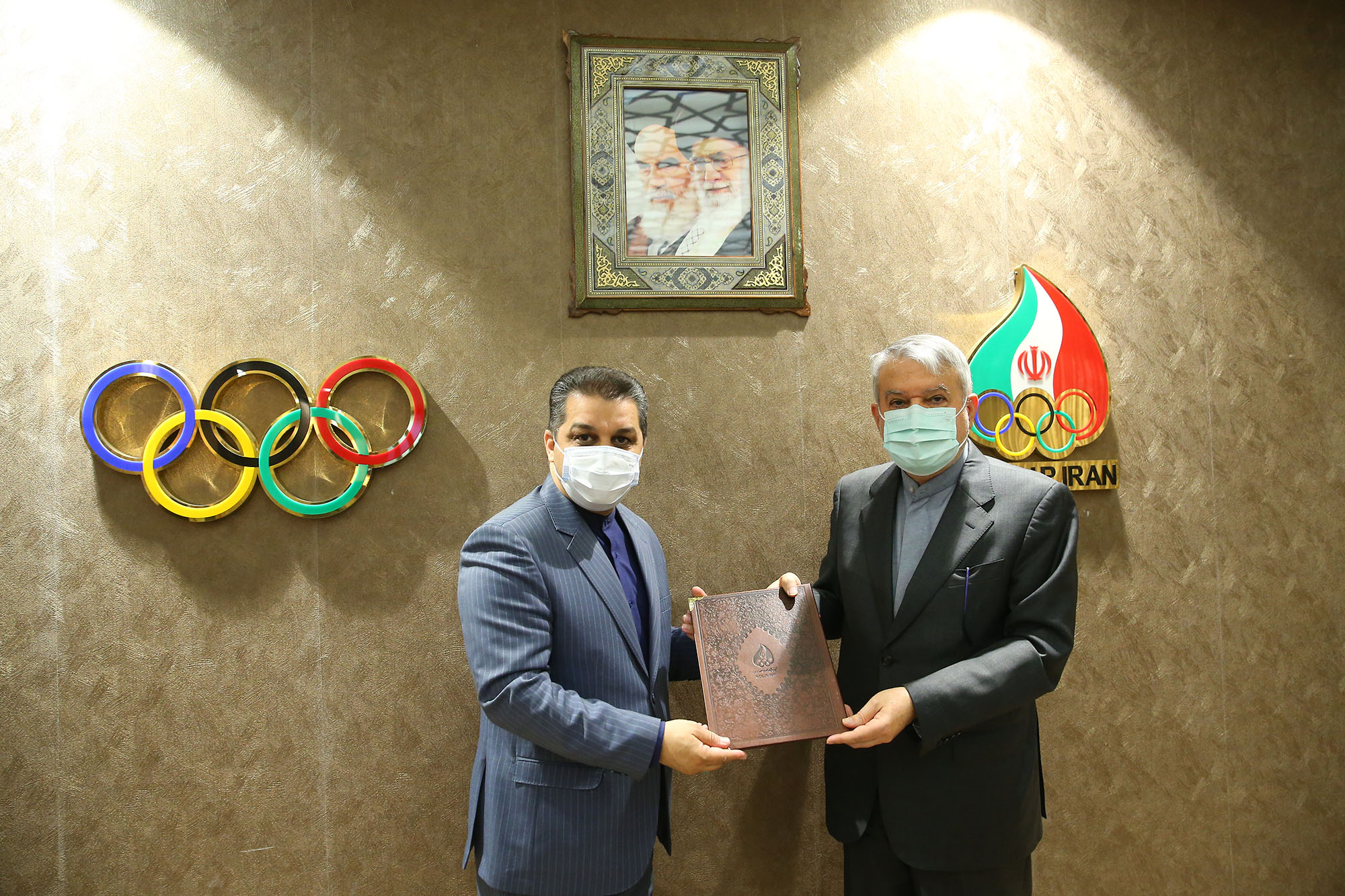 جلسه جشنواره فیلم های ورزشی 11