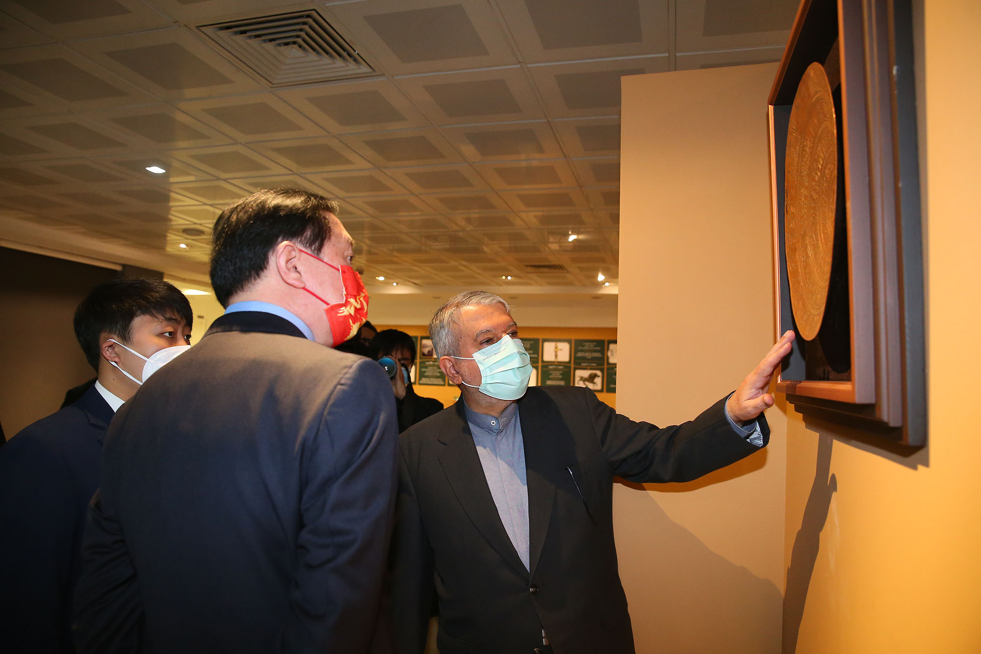 دیدار ریاست کمیته ملی المپیک با سفیر چین در ایران 10