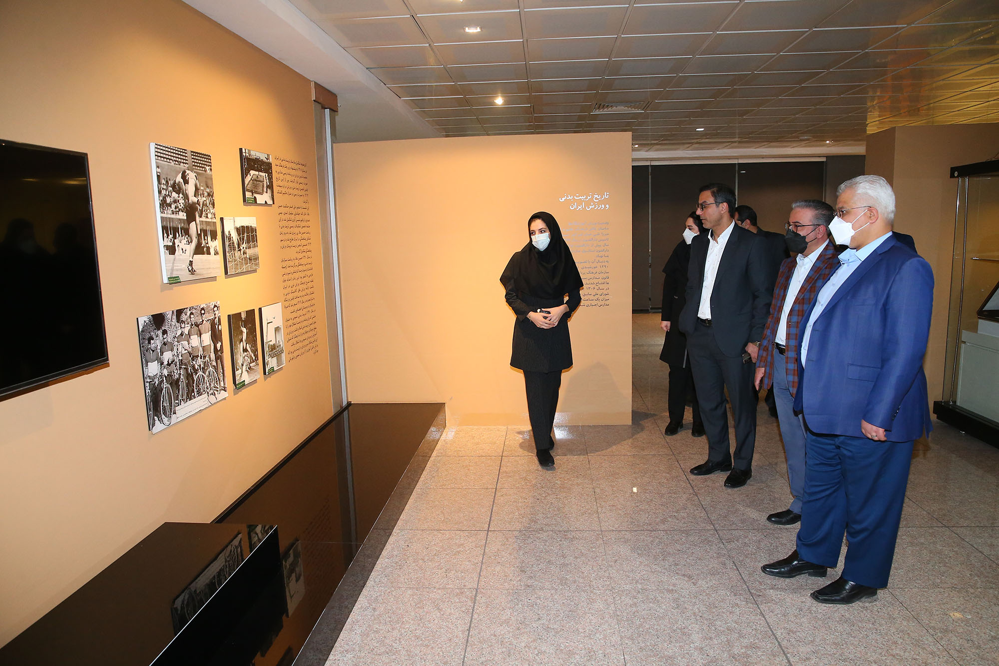 بازدید ریاست اتاق بازرگانی ایران و قطر از موزه ملی ورزش 2