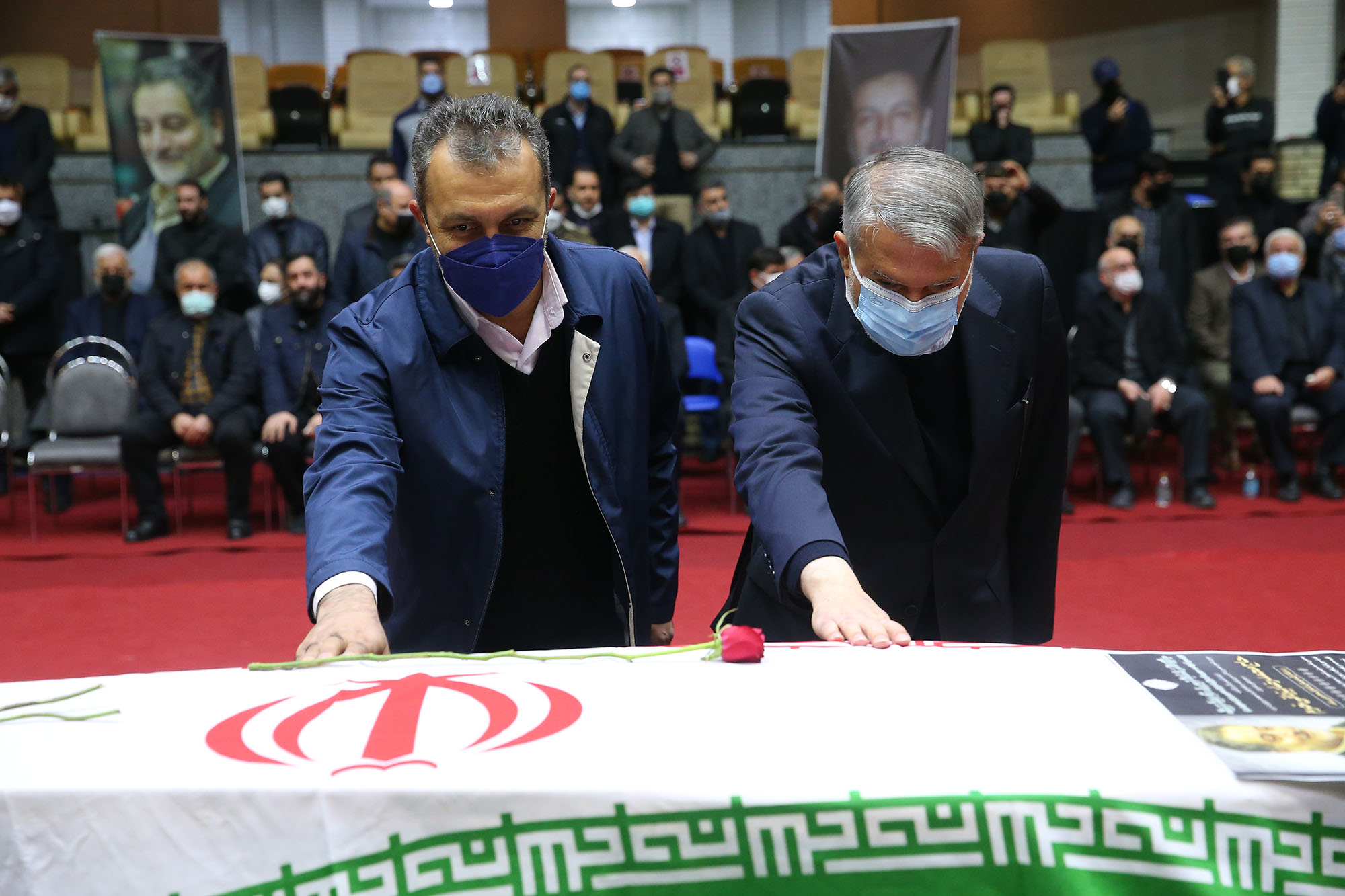 مراسم تشییع و بزرگداشت مرحوم یزدانی خرم 8