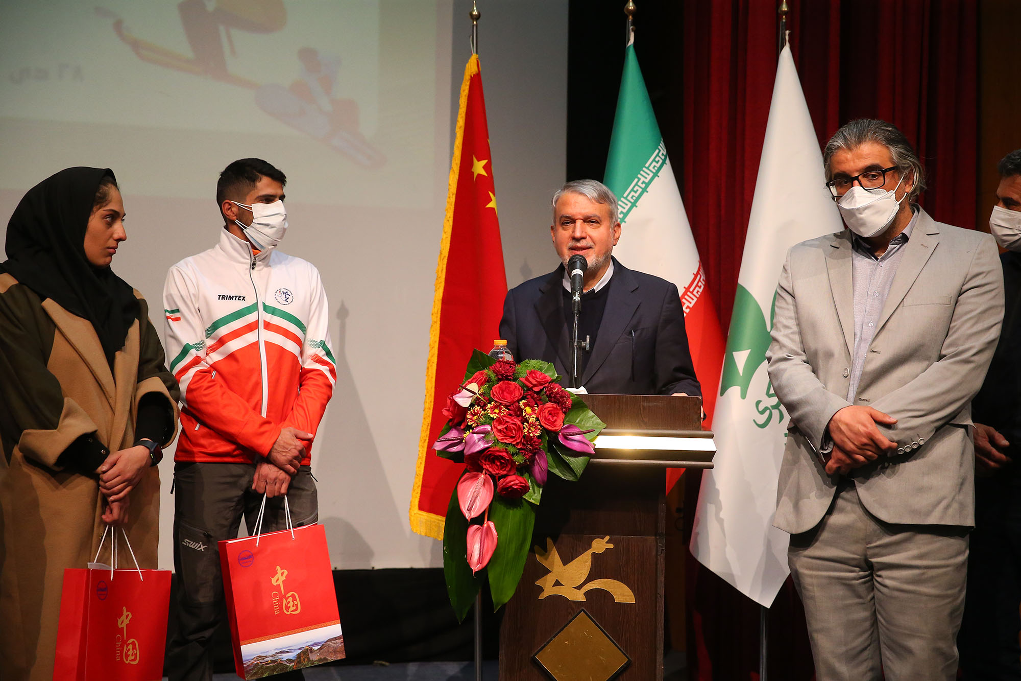 مراسم افتتاحیه نمایشگاه نقاشی بمناسبت المپیک زمستانی چین 13