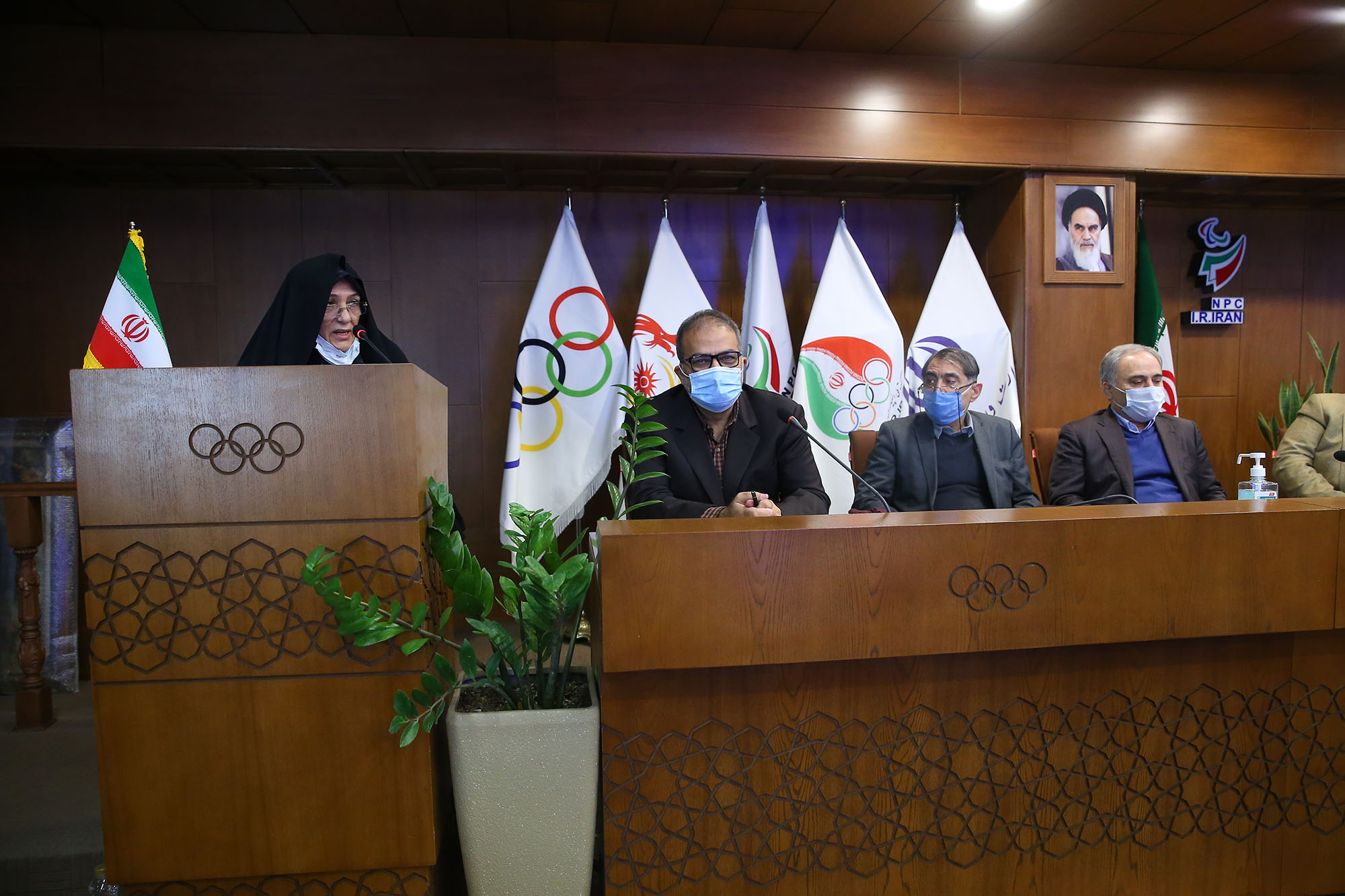 مراسم نکوداشت خانم طاهره طاهریان 30