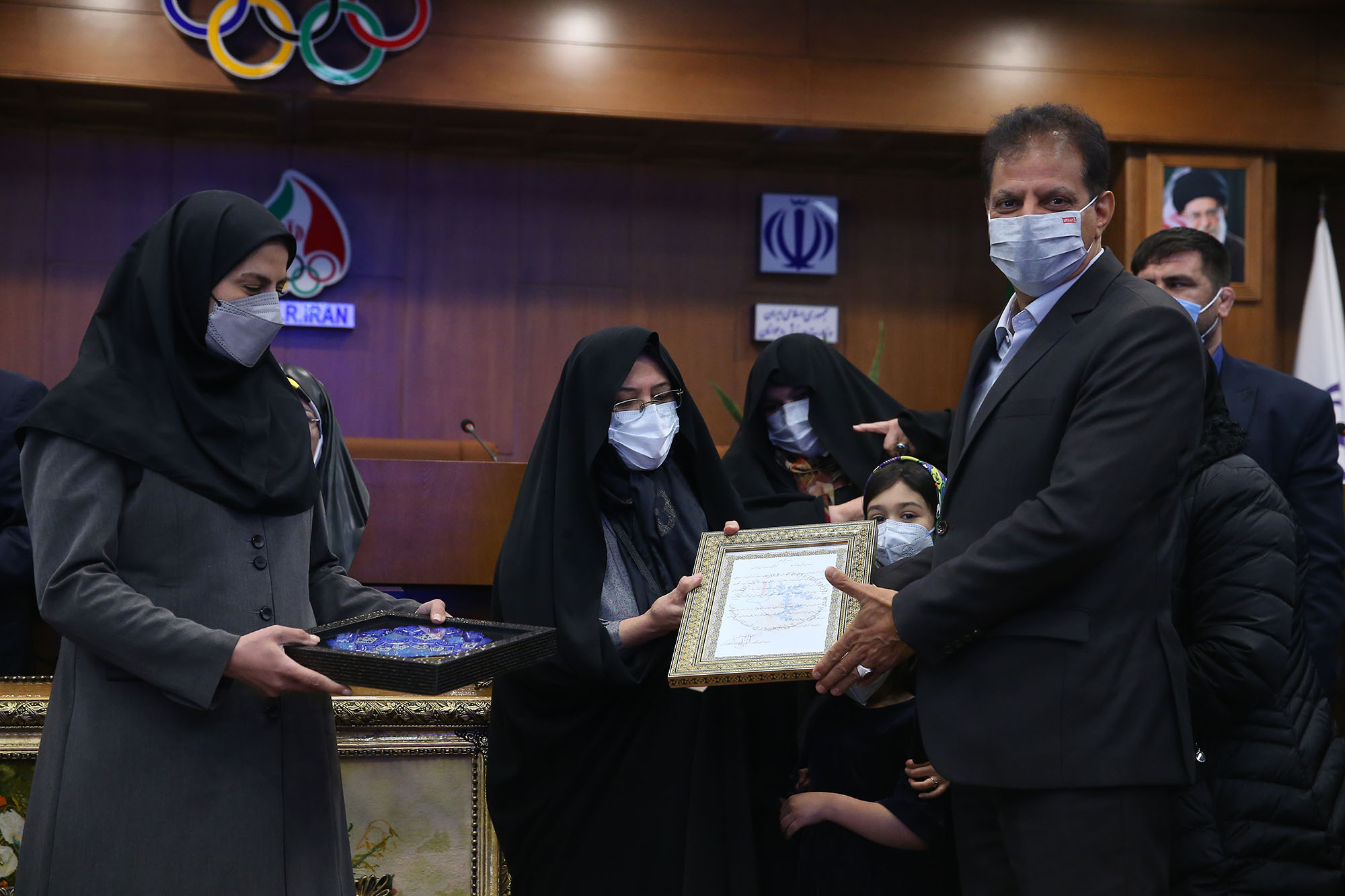 مراسم نکوداشت خانم طاهره طاهریان 36