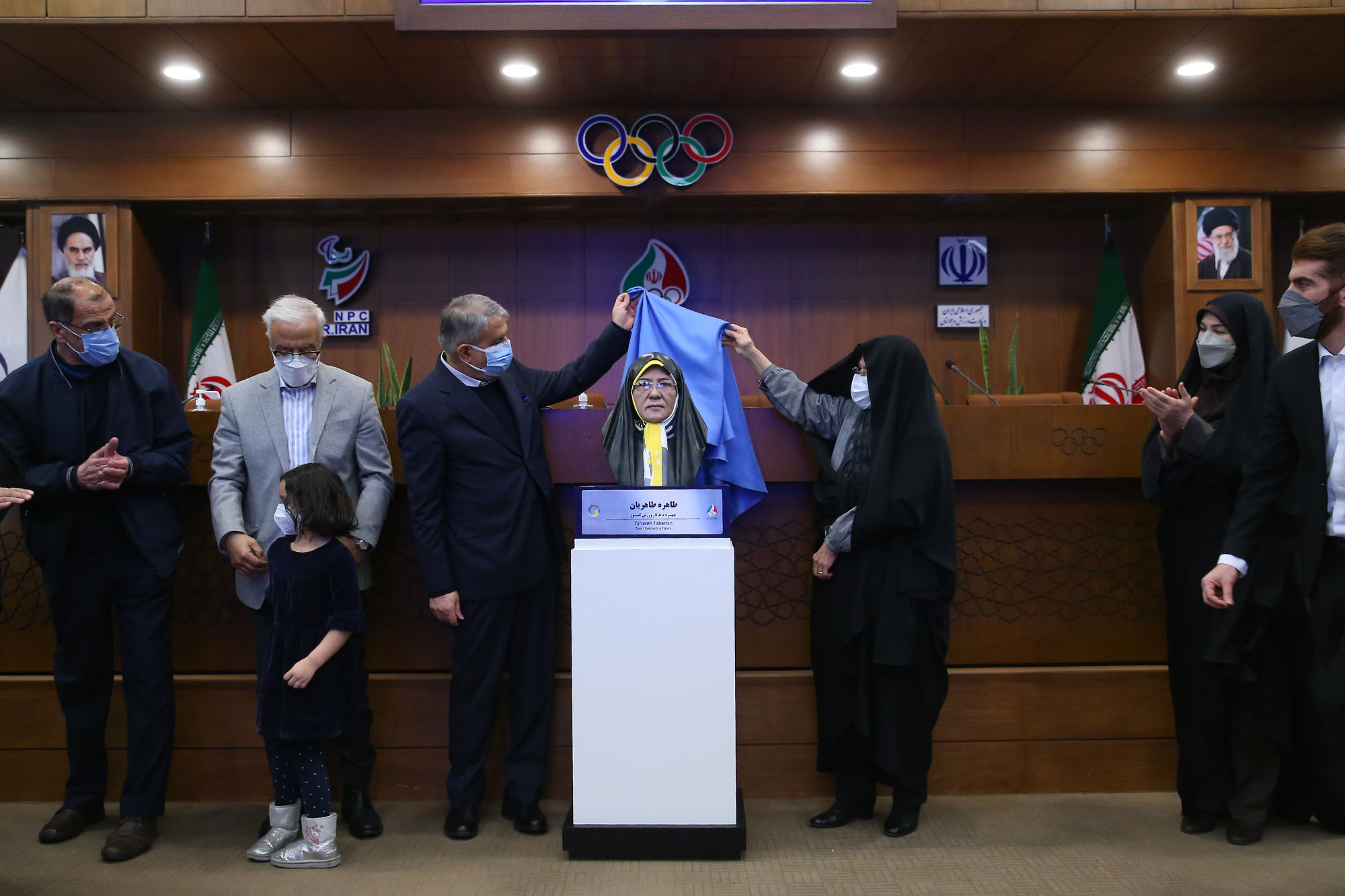 مراسم نکوداشت خانم طاهره طاهریان 43