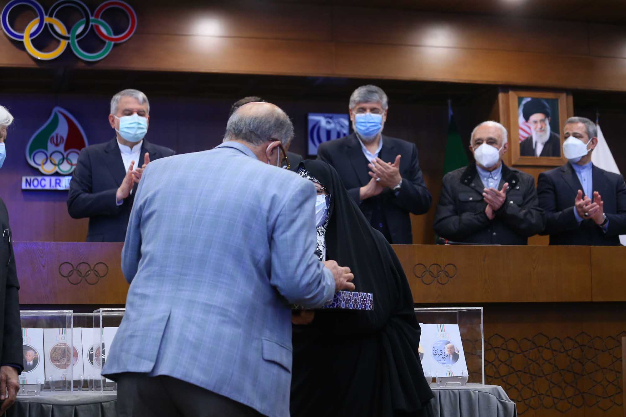 مراسم رونمایی از دستاوردهای حاصل از طرح های تاریخ شفاهی ورزش ایران