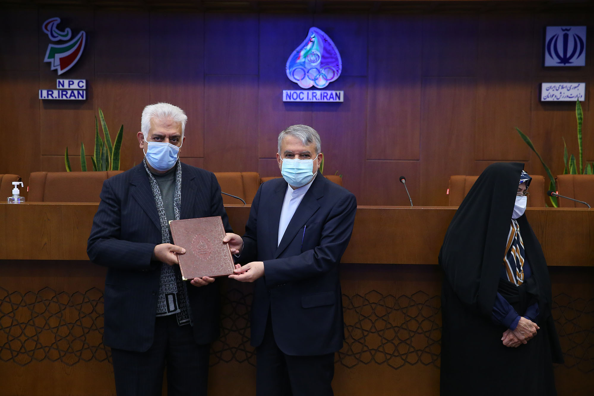 مراسم تقدیر از بازنشستگان کمیته و آکادمی ملی المپیک 21