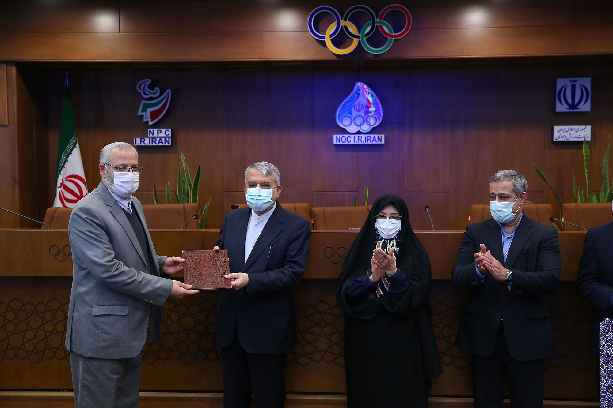 مراسم تقدیر از بازنشستگان کمیته و آکادمی ملی المپیک 26