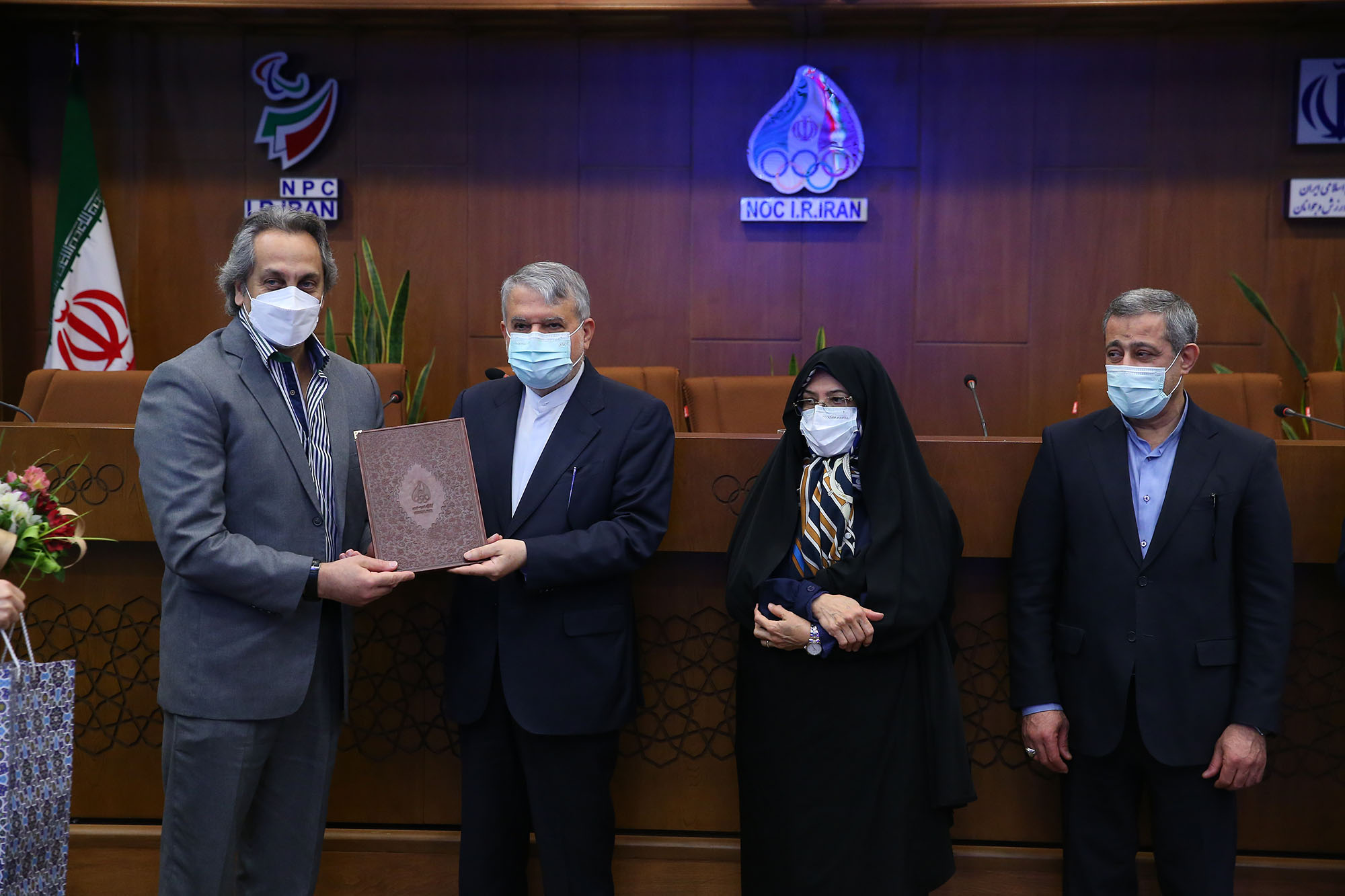 مراسم تقدیر از بازنشستگان کمیته و آکادمی ملی المپیک 37