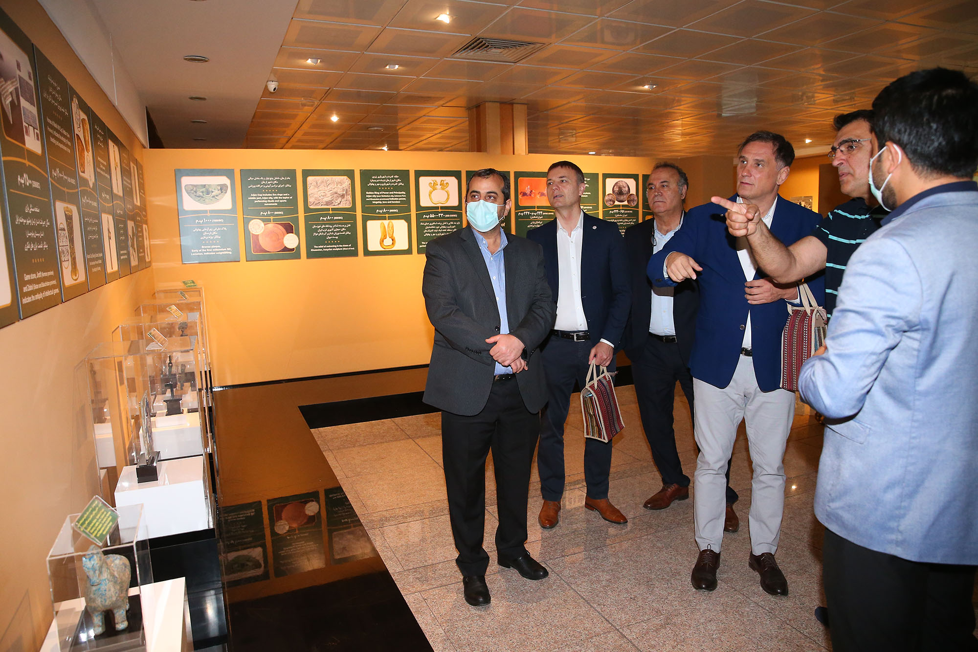 دیدار با رییس اتحادیه کشتی جهان 14