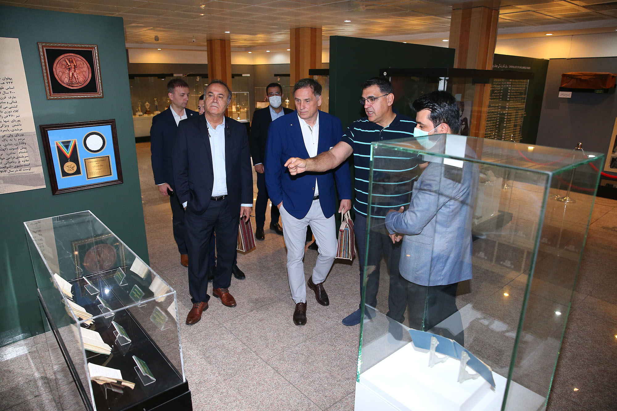 دیدار با رییس اتحادیه کشتی جهان 16