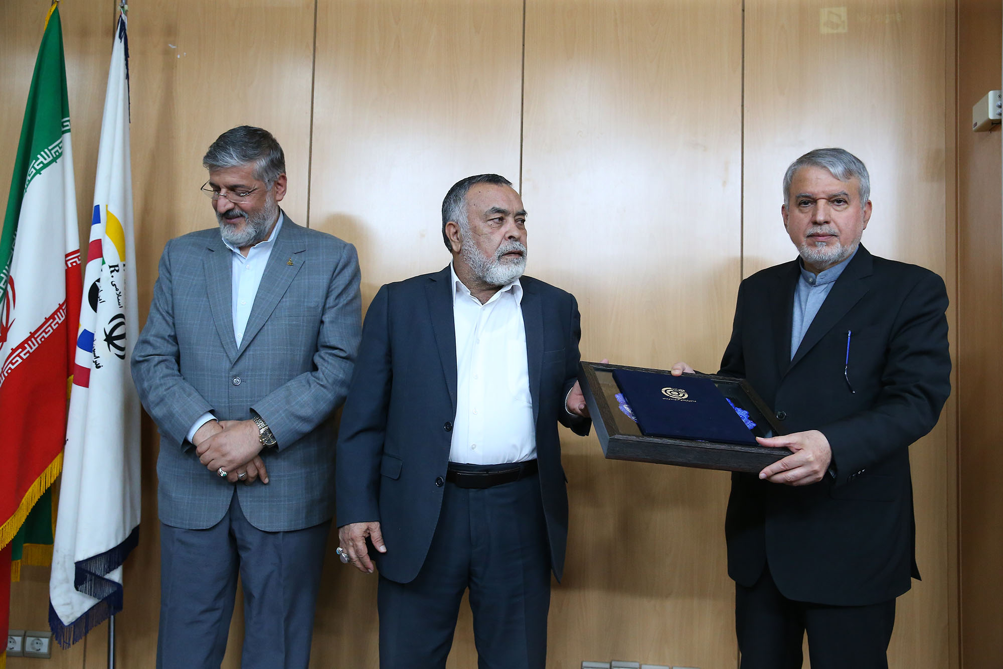 مراسم تقدیر از مدال آوران تیراندازی 10