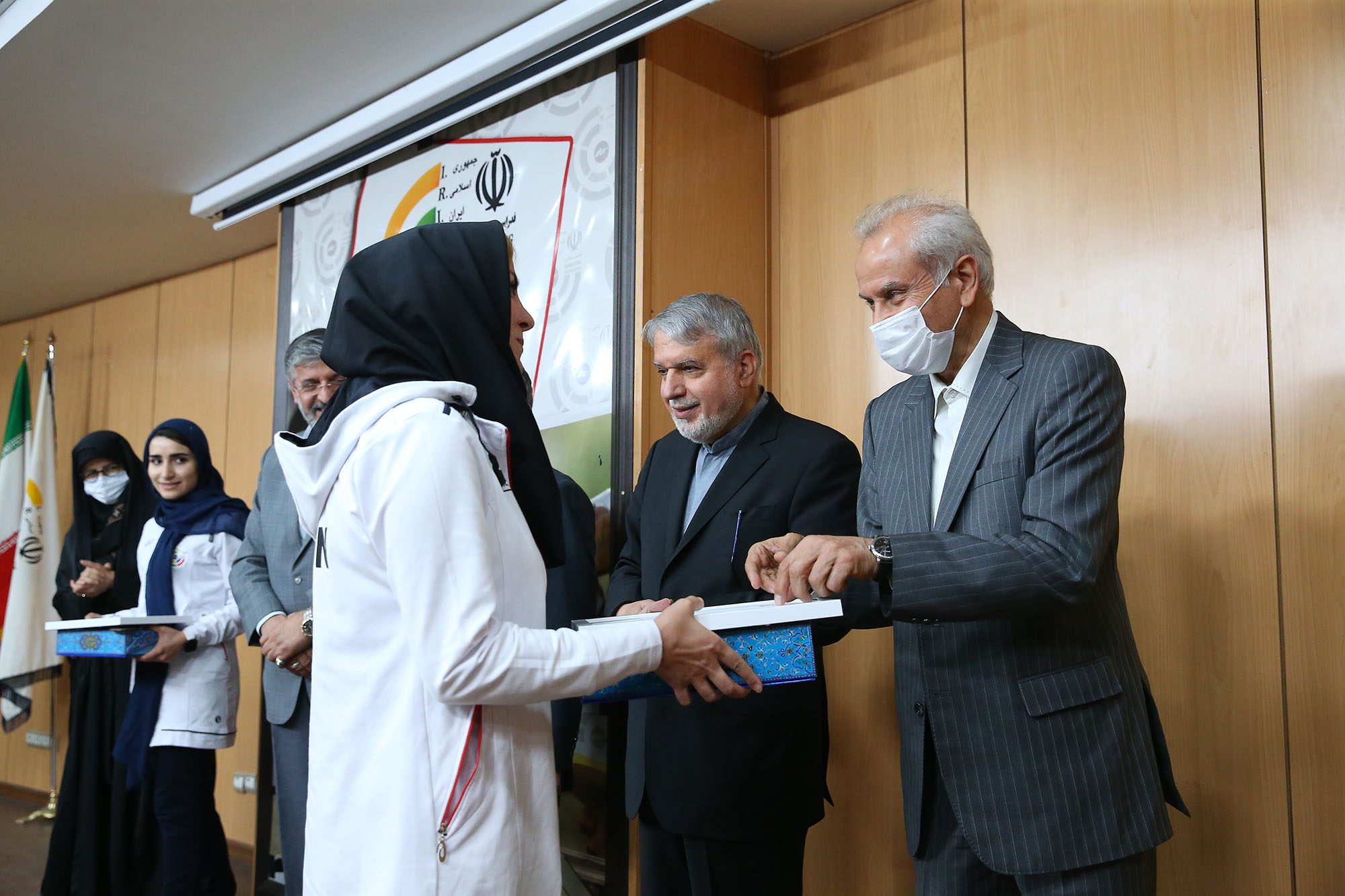 مراسم تقدیر از مدال آوران تیراندازی 11