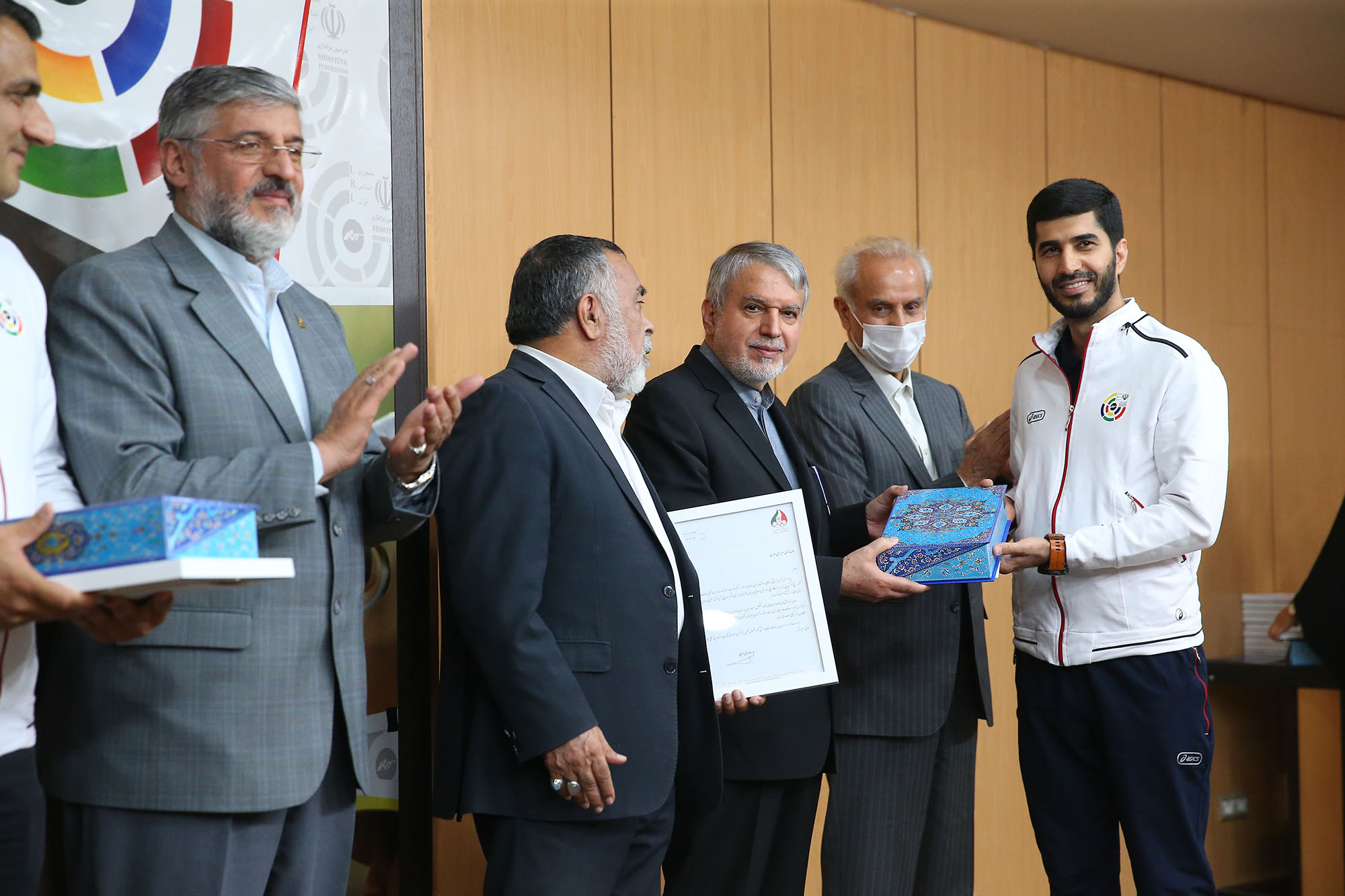 مراسم تقدیر از مدال آوران تیراندازی 18