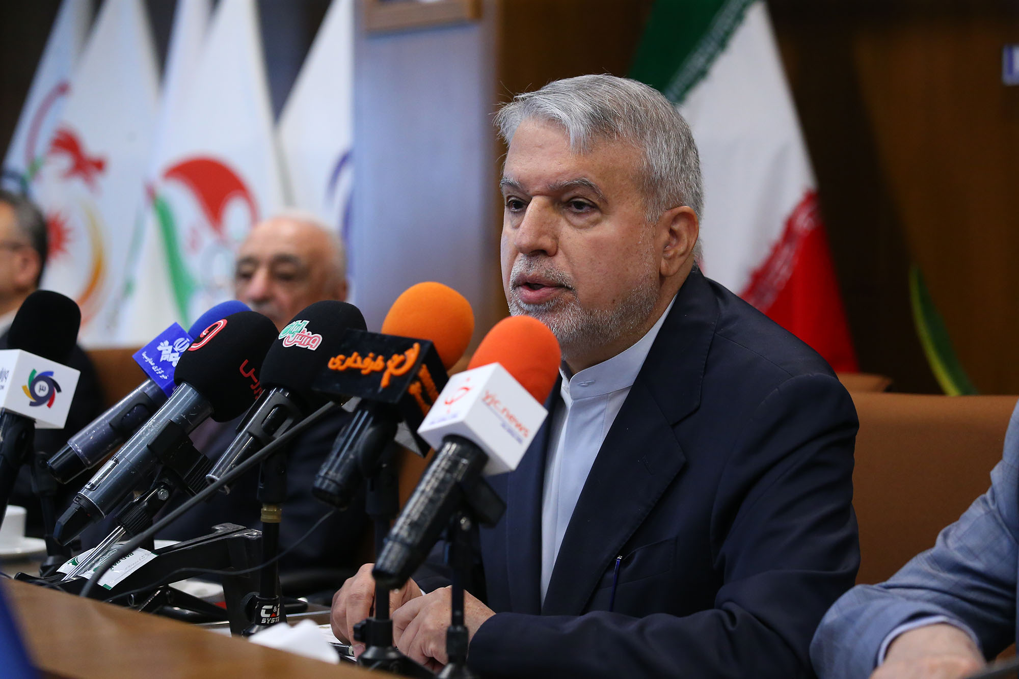 مراسم رونمایی از سردیس چهره های ماندگار ورزش ایران 28