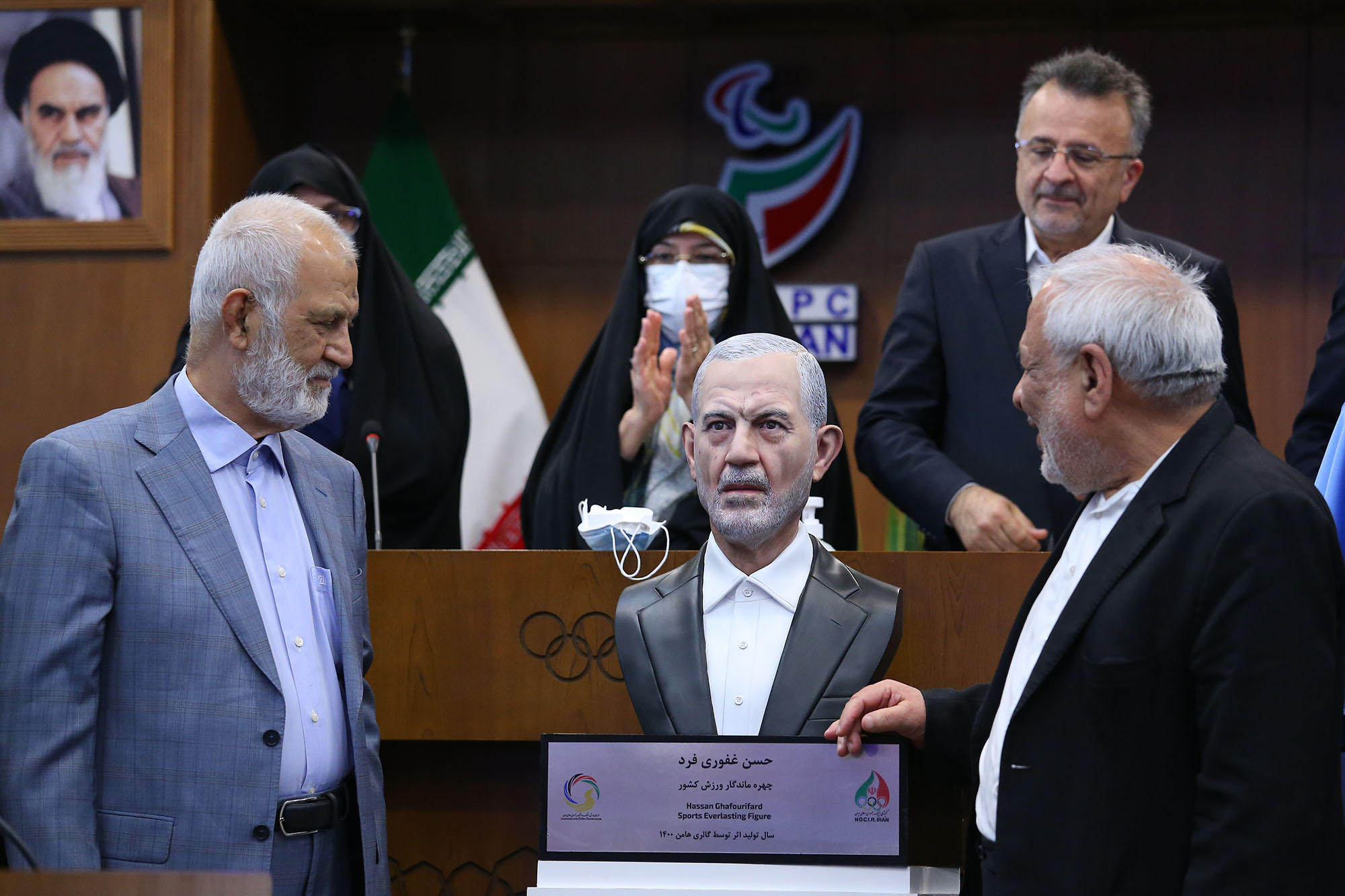 مراسم رونمایی از سردیس چهره های ماندگار ورزش ایران 38