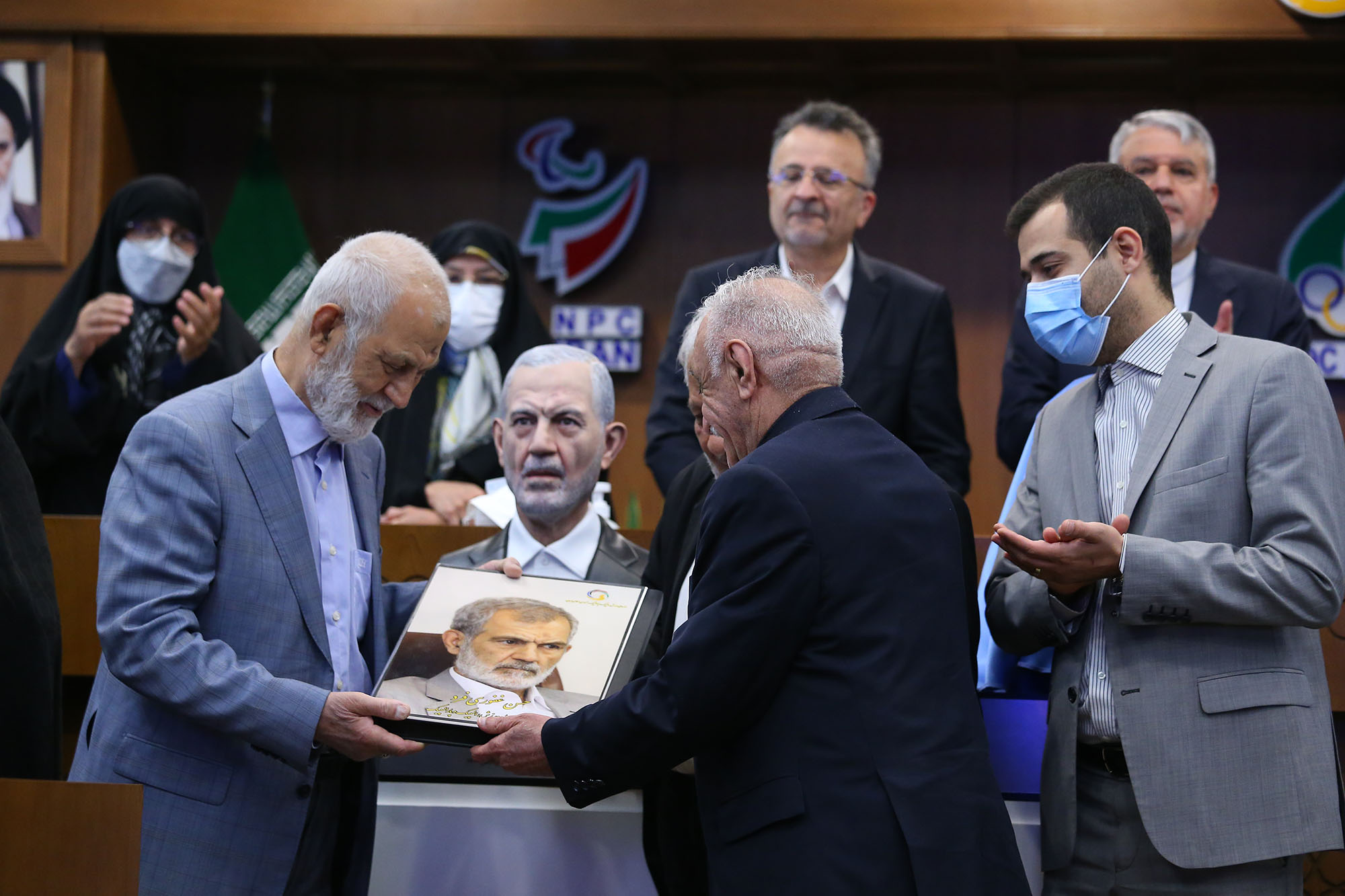 مراسم رونمایی از سردیس چهره های ماندگار ورزش ایران 42