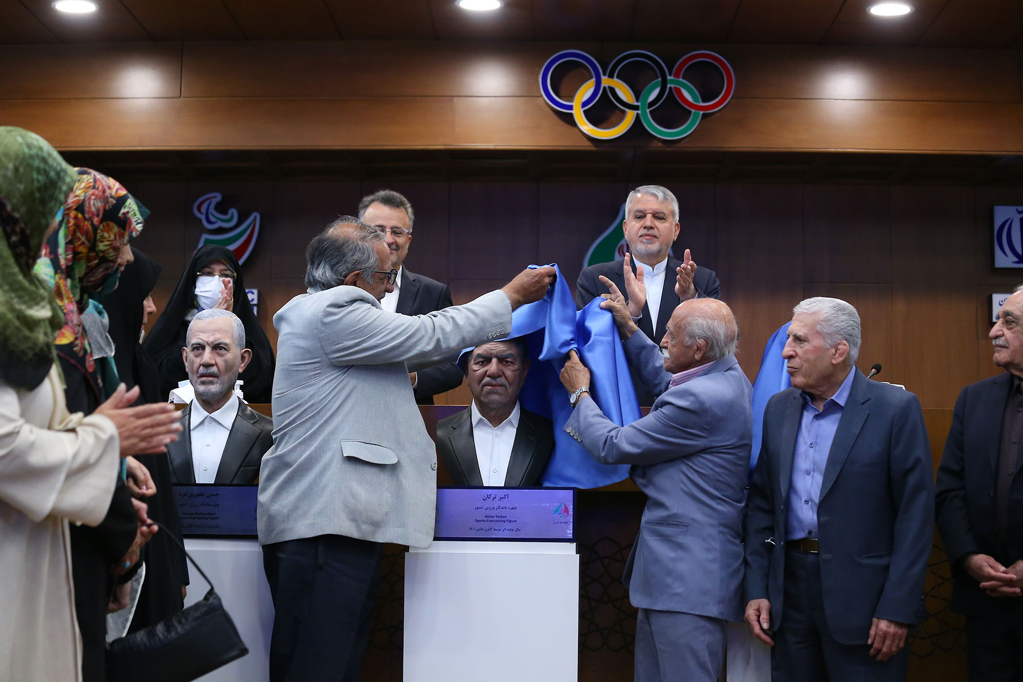 مراسم رونمایی از سردیس چهره های ماندگار ورزش ایران 45