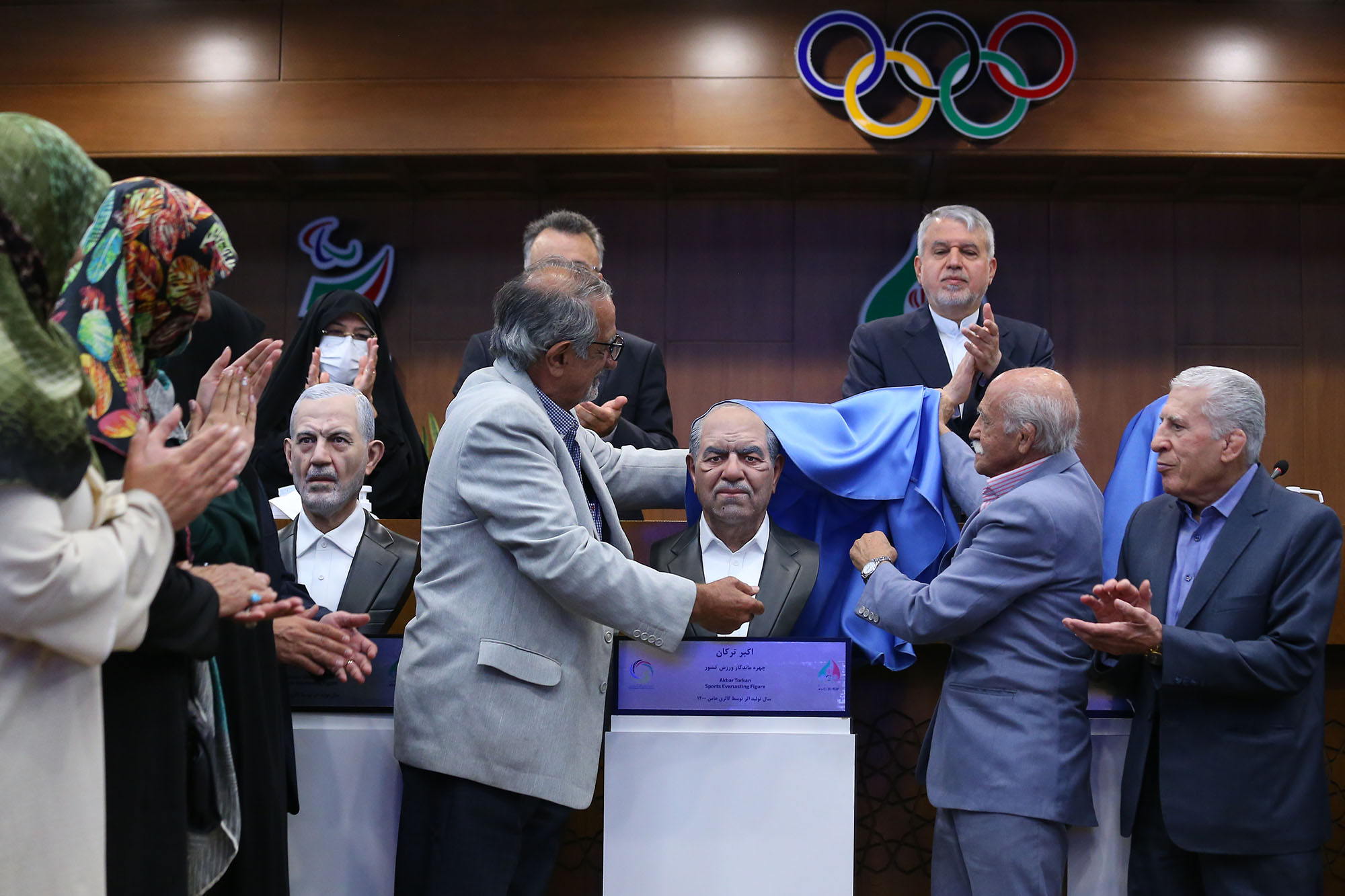 مراسم رونمایی از سردیس چهره های ماندگار ورزش ایران 46