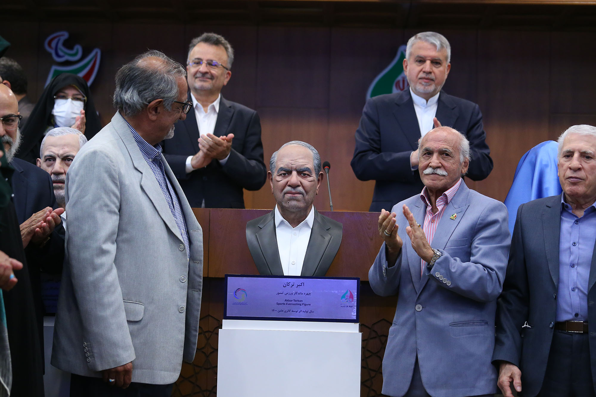 مراسم رونمایی از سردیس چهره های ماندگار ورزش ایران 47