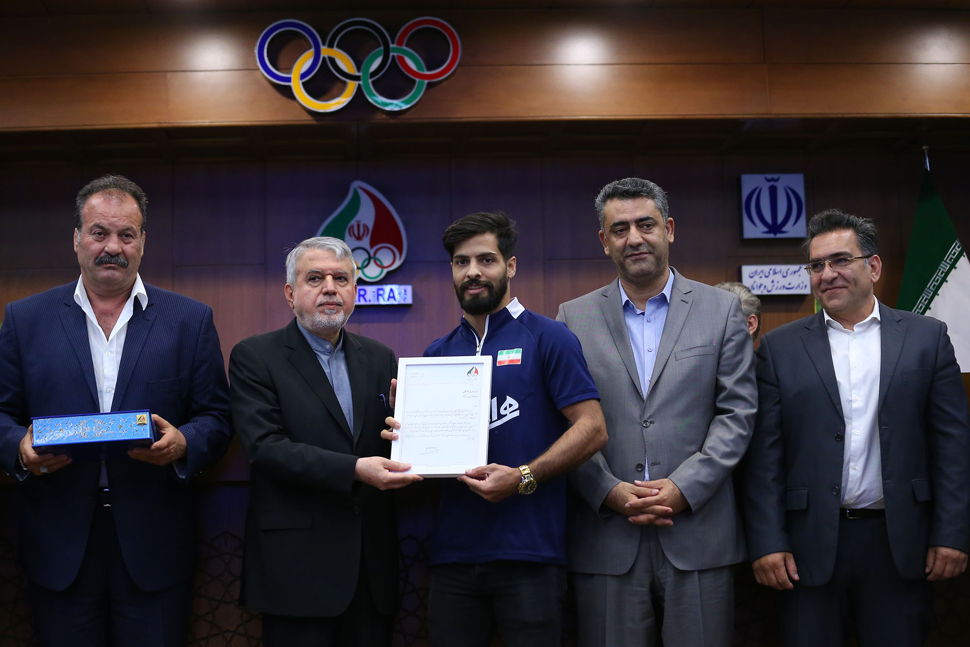 تجلیل از افتخارآفرینان کاروان اعزامی به بازی های المپیک ناشنوایان برزیل 31