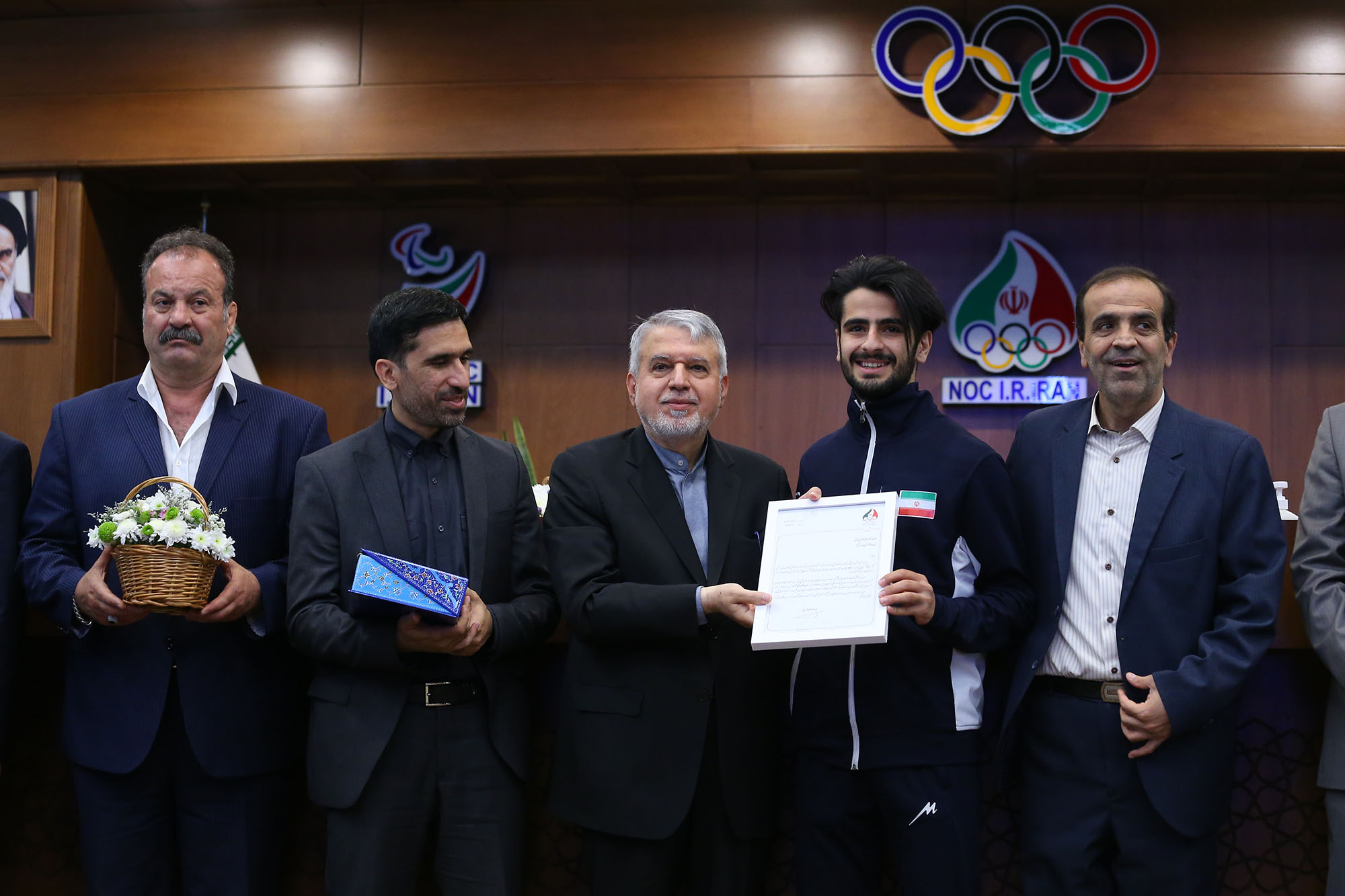 تجلیل از افتخارآفرینان کاروان اعزامی به بازی های المپیک ناشنوایان برزیل 36