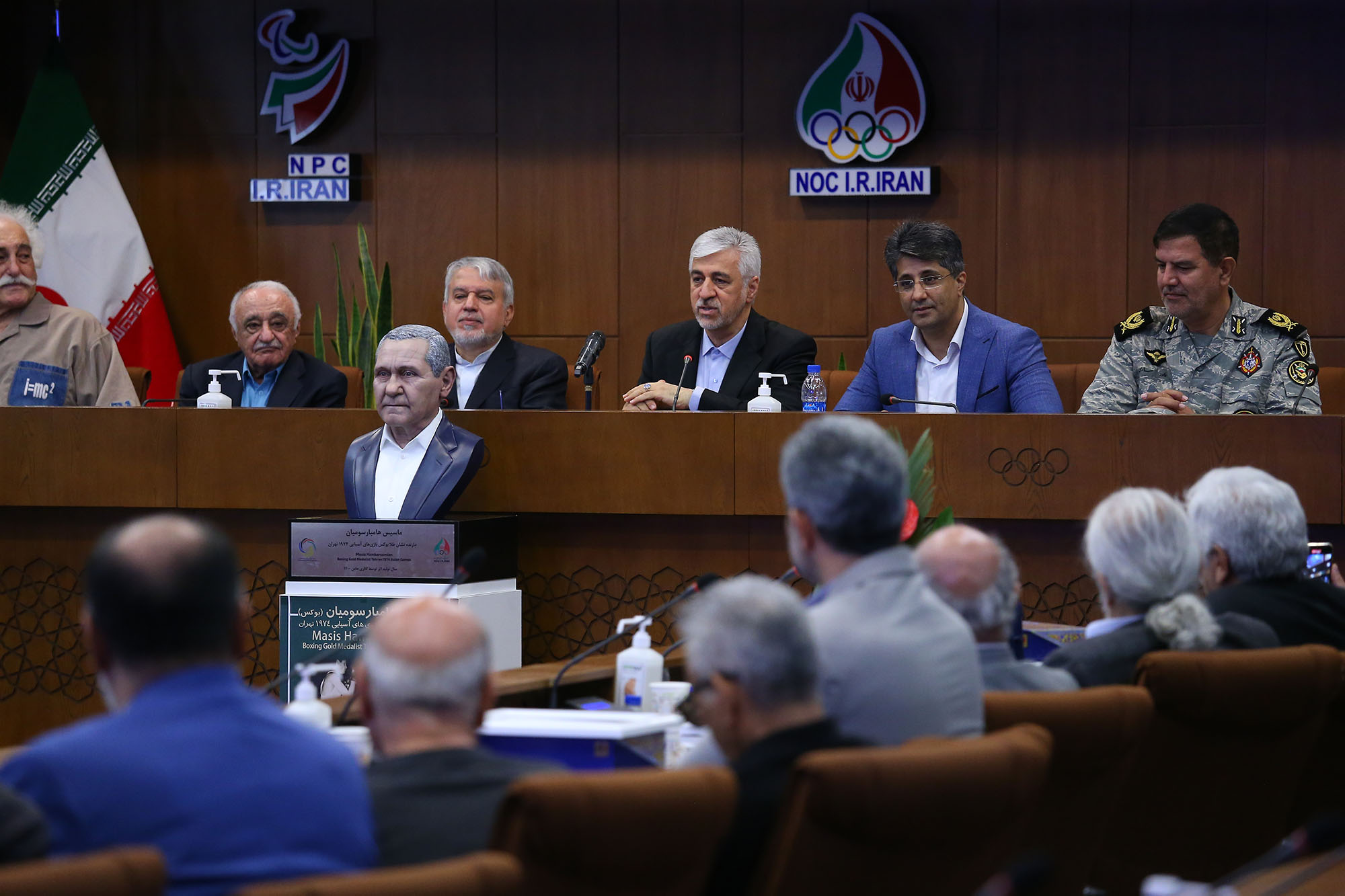 مراسم رونمایی از سردیس ماسیس هامبارسومیان 8