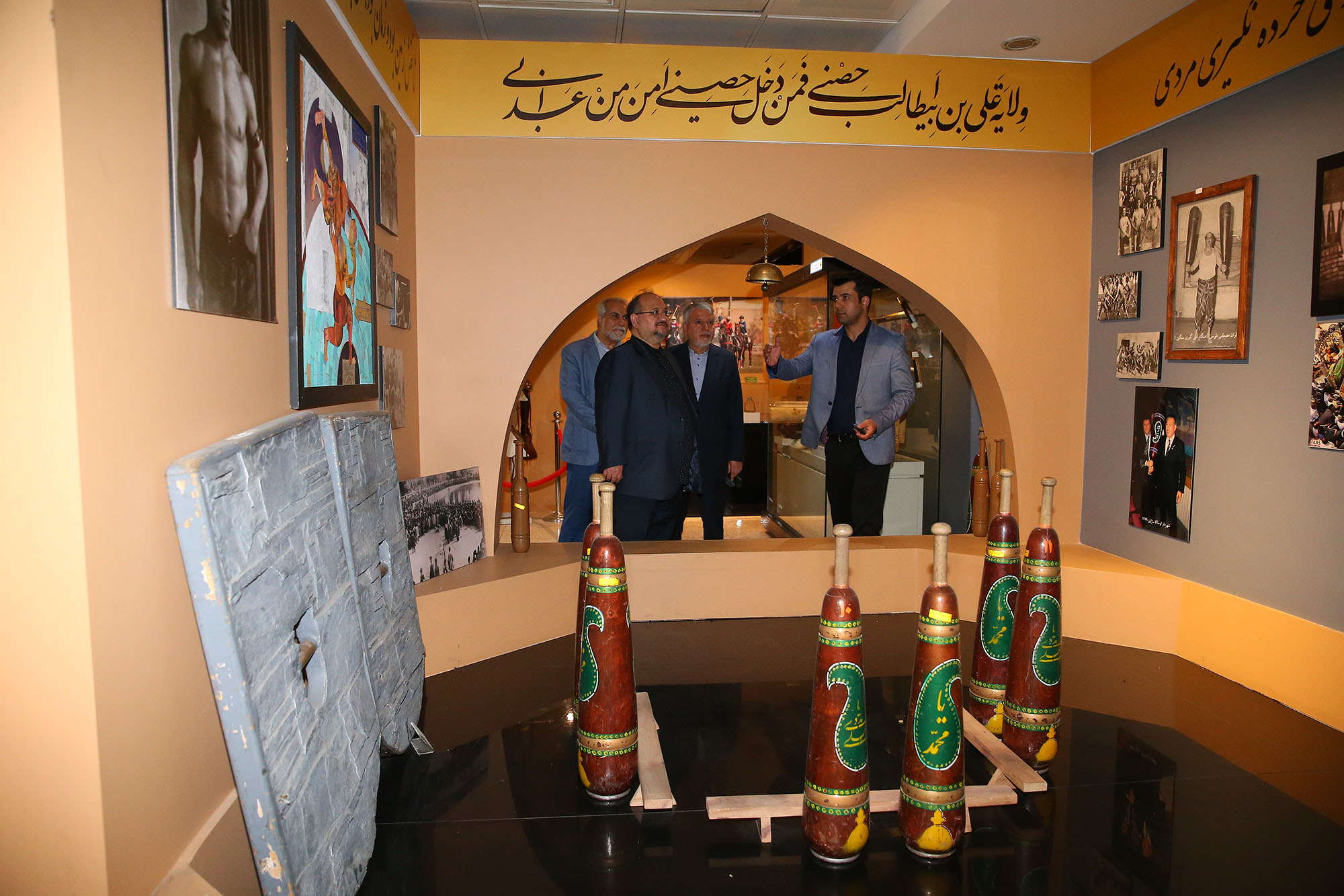 بازدید آقای شریعتمداری از موزه ملی ورزش، المپیک و پارالمپیک 7
