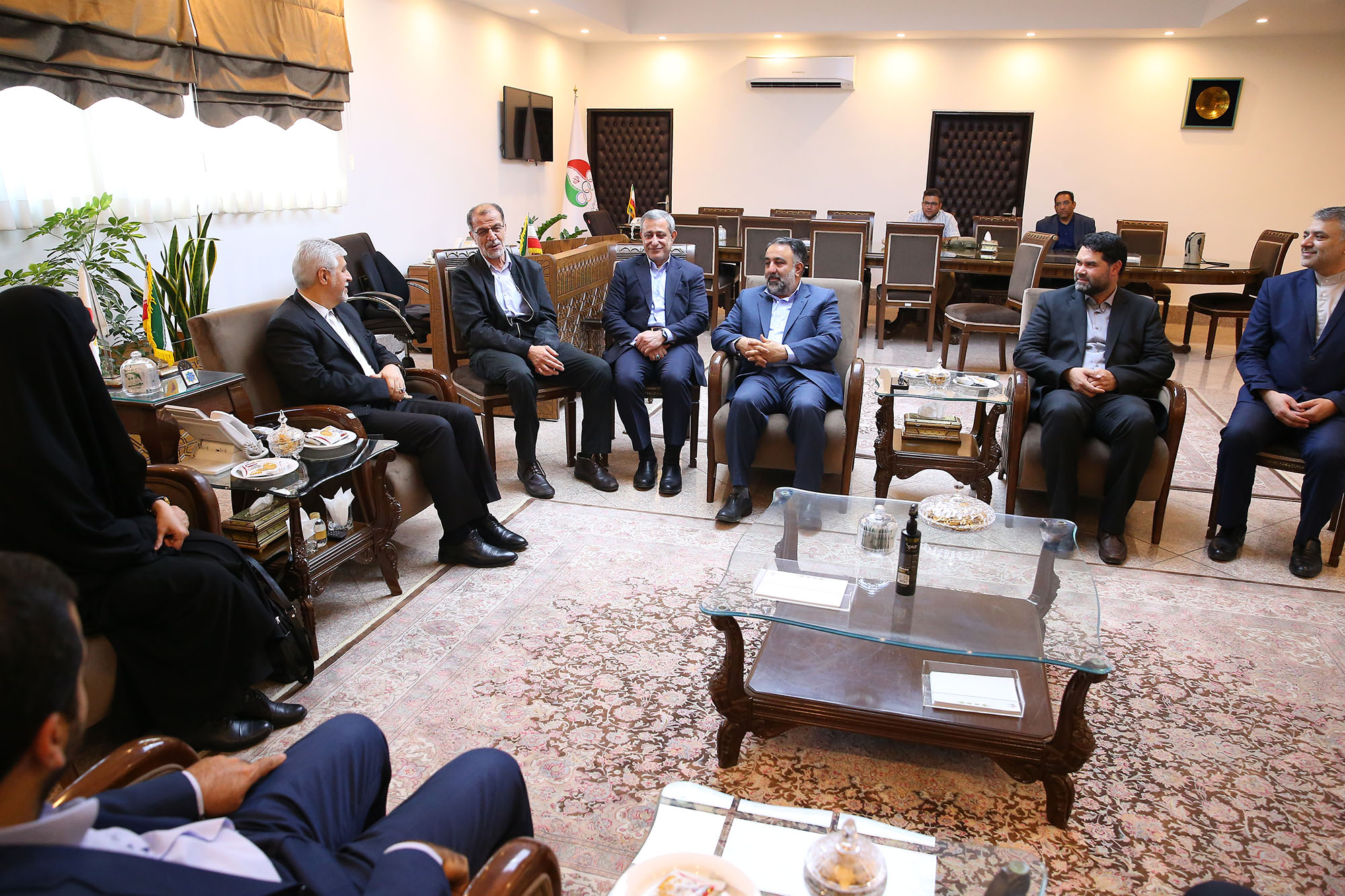 نشست صمیمانه مسولان کمیته ملی المپیک با وزیر ورزش و جوانان  4