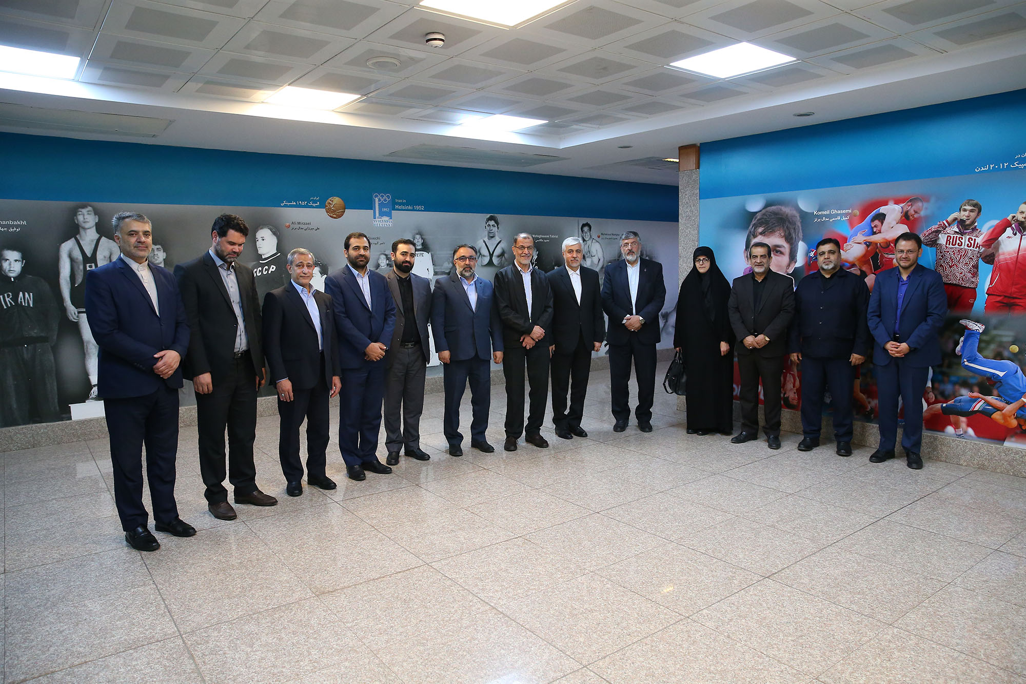 نشست صمیمانه مسولان کمیته ملی المپیک با وزیر ورزش و جوانان  13