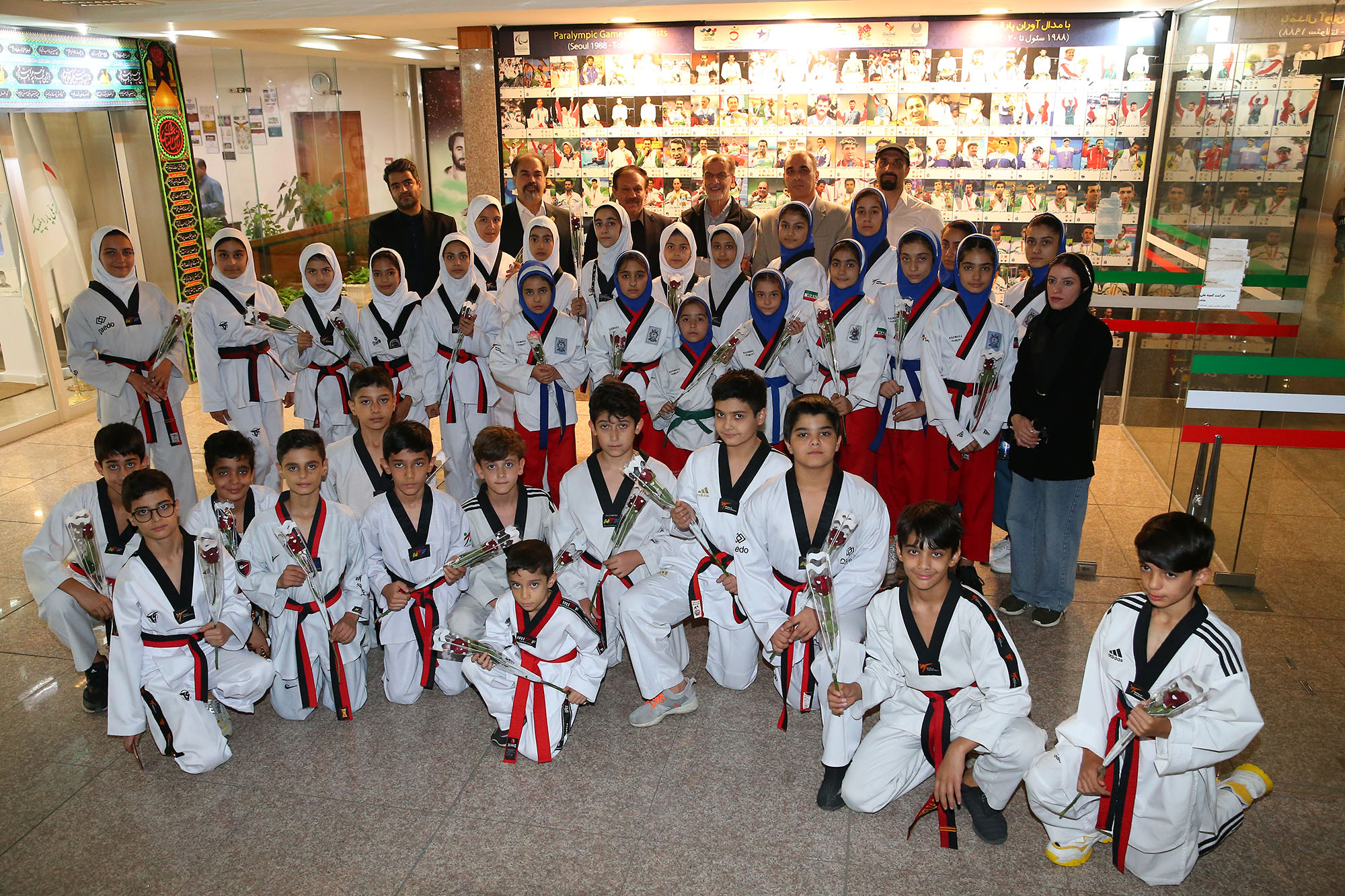 بازدید مسولان و ورزشکاران تکواندو استان تهران از موزه ملی ورزش، المپیک و پارالمپیک 10