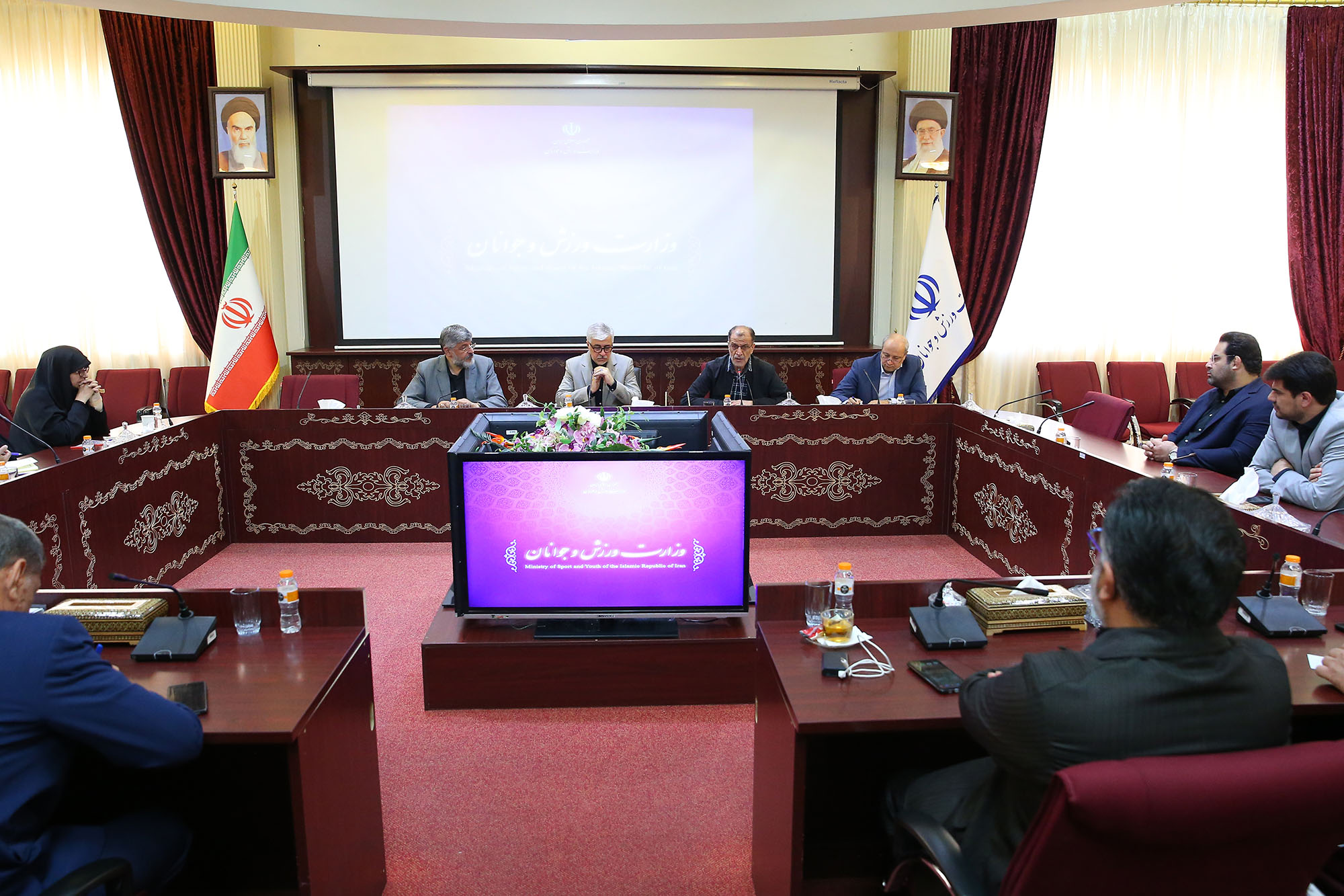 جلسه هیئت اجرایی کمیته ملی المپیک در حضور وزیر ورزش و جوانان  2