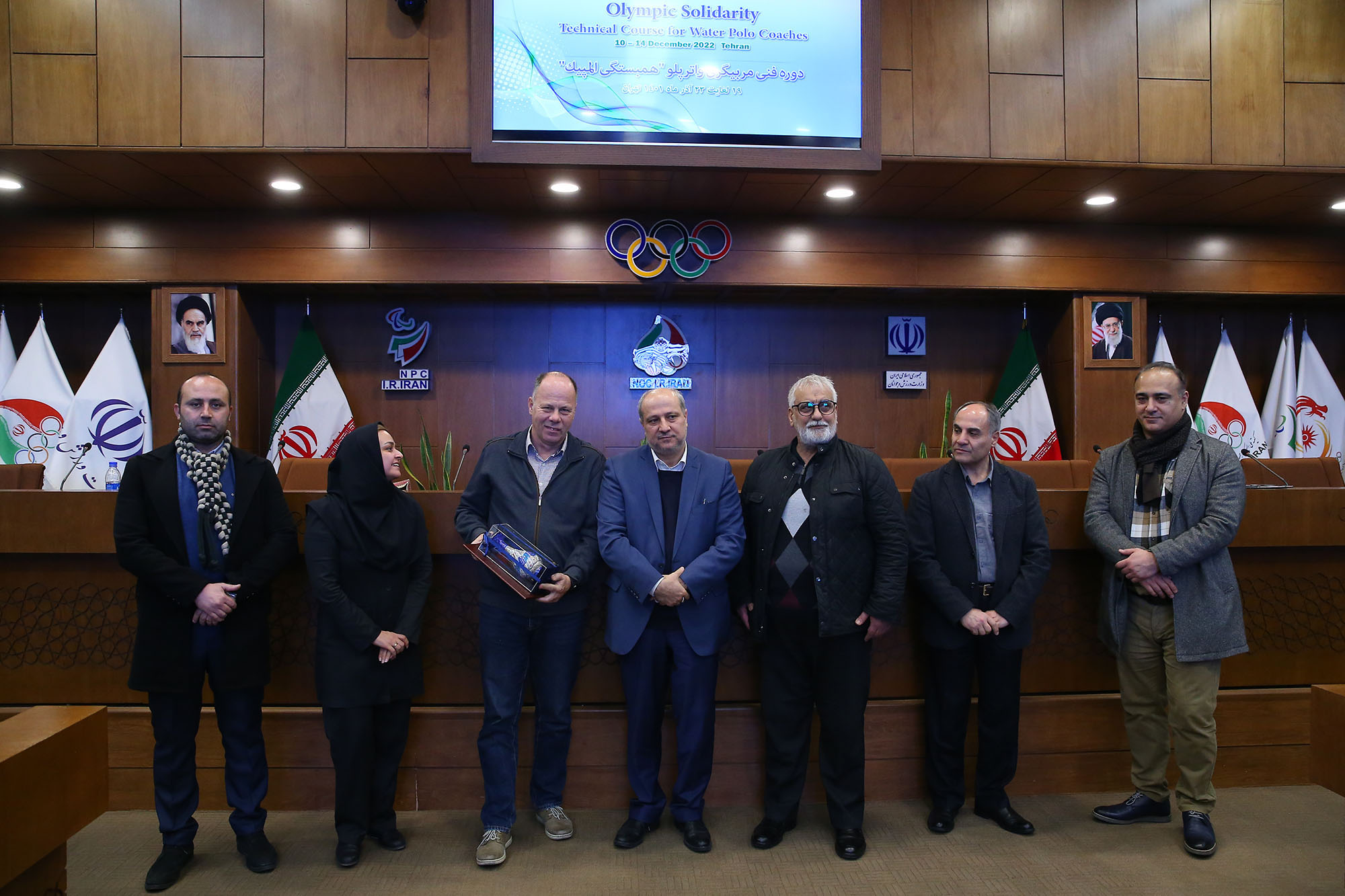 مراسم اختتامیه دوره سولیداریتی واترپولو 12