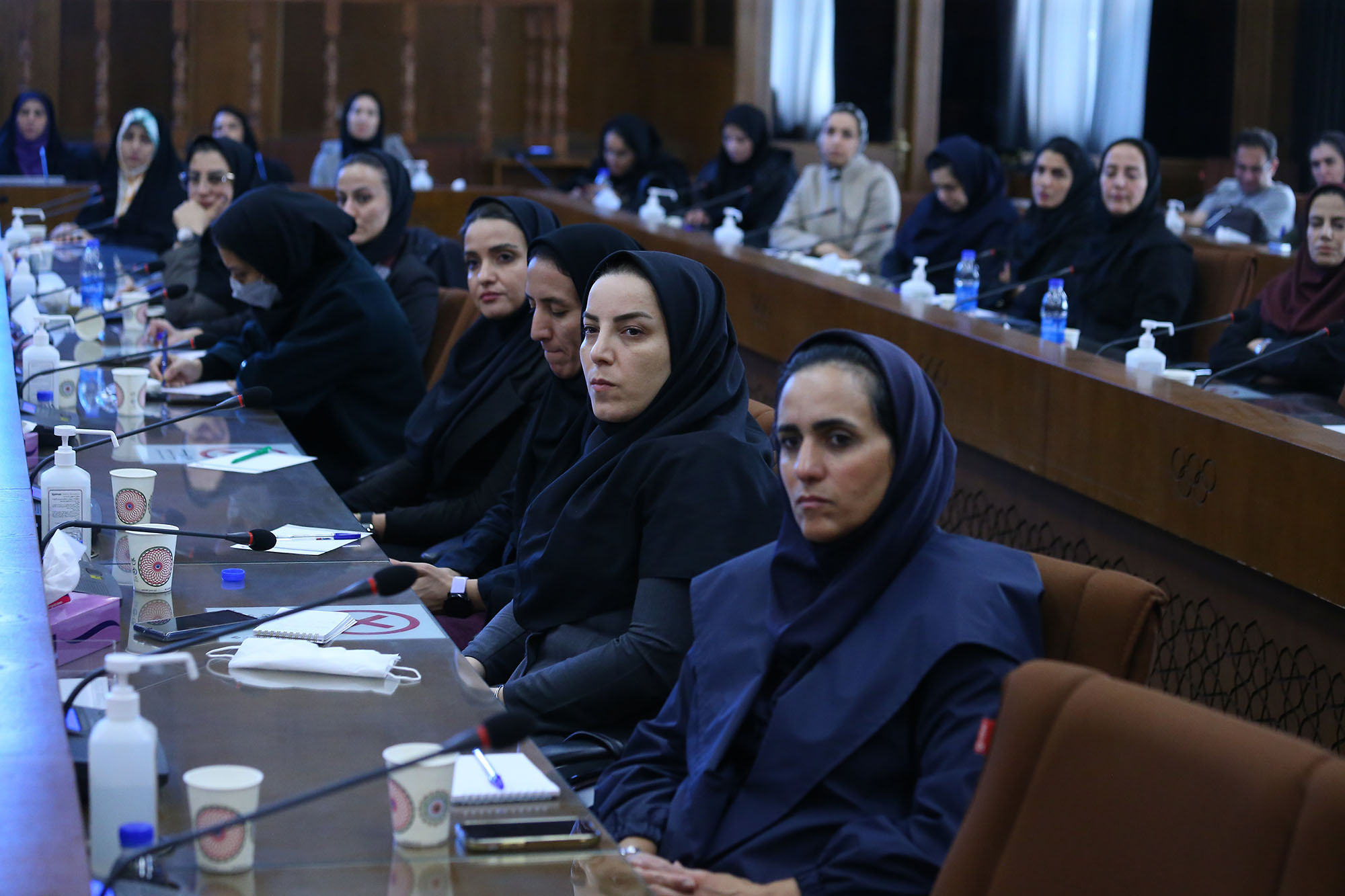 دوره مدیریت و رهبری در ورزش زنان 11