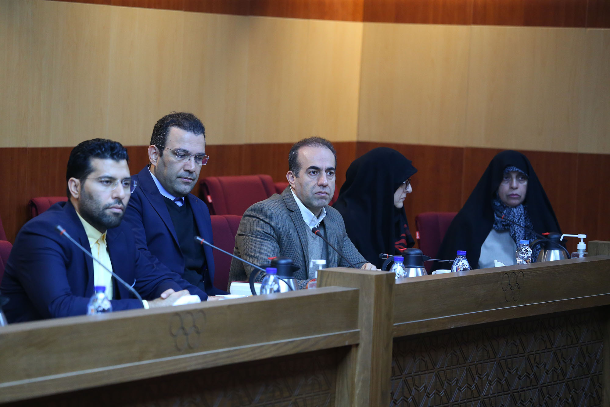 جلسات دی ماه 5